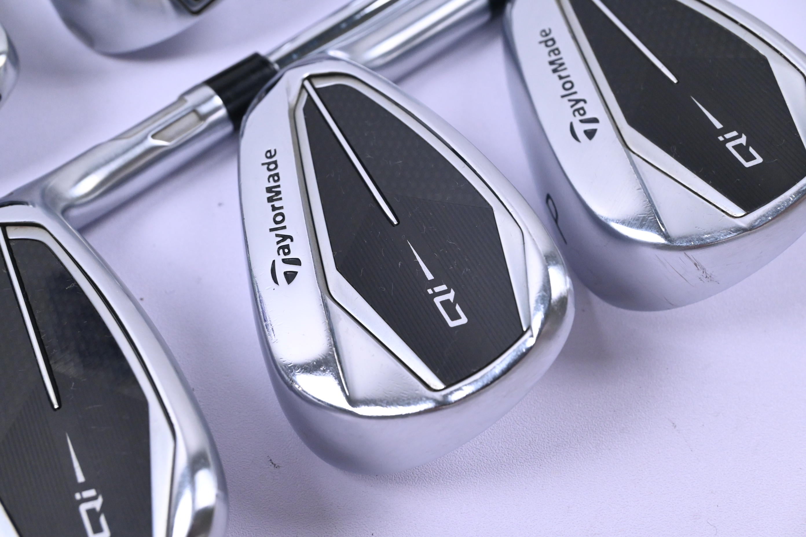 Taylormade Qi Irons / 5-PW / Stiff Flex Dynamic Gold Mid 115 S300 Shafts