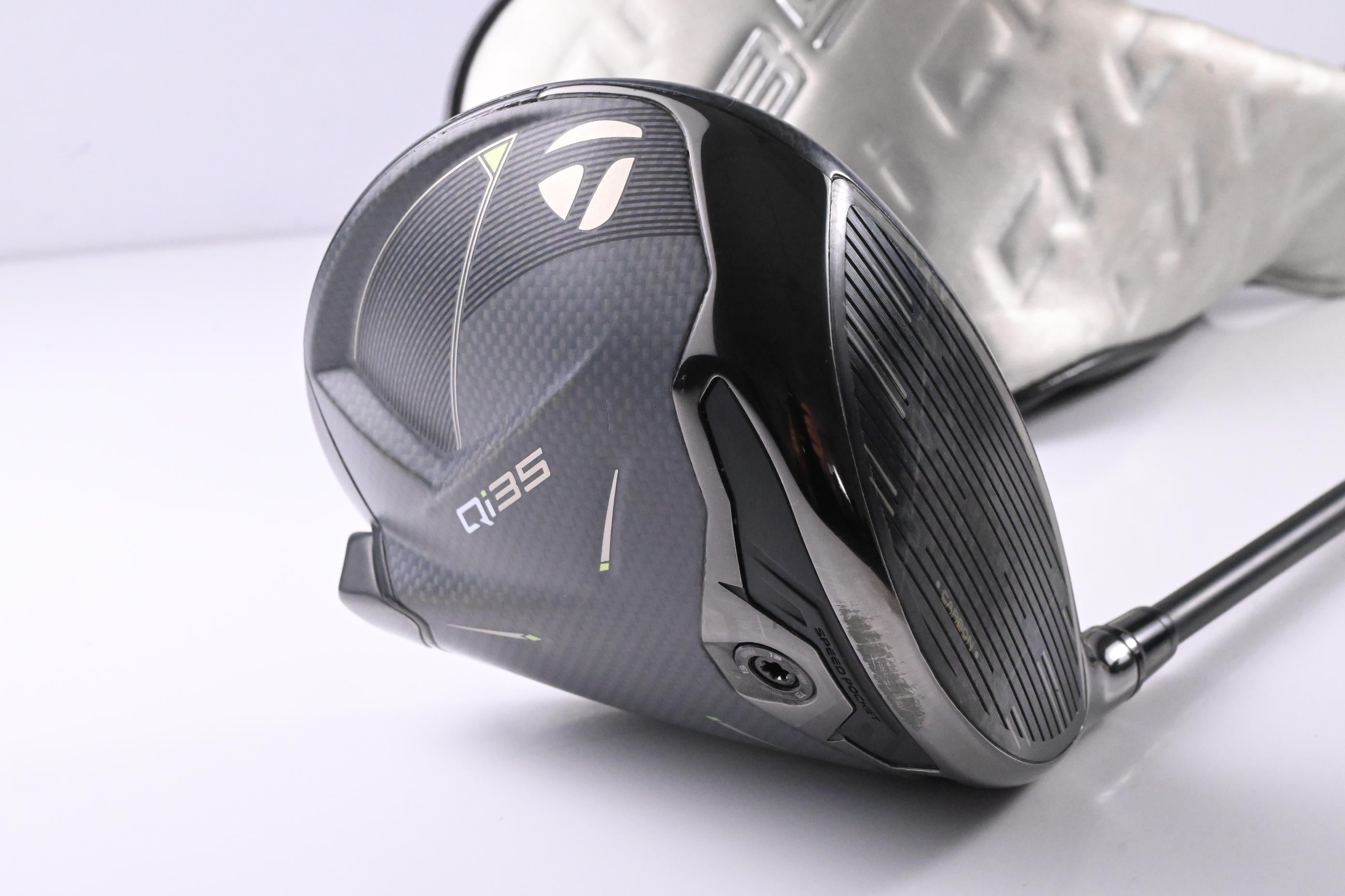 Taylormade Qi35 Driver / 10.5 Degree / X-Flex Kai'li Blue Dark Wave 60 Shaft