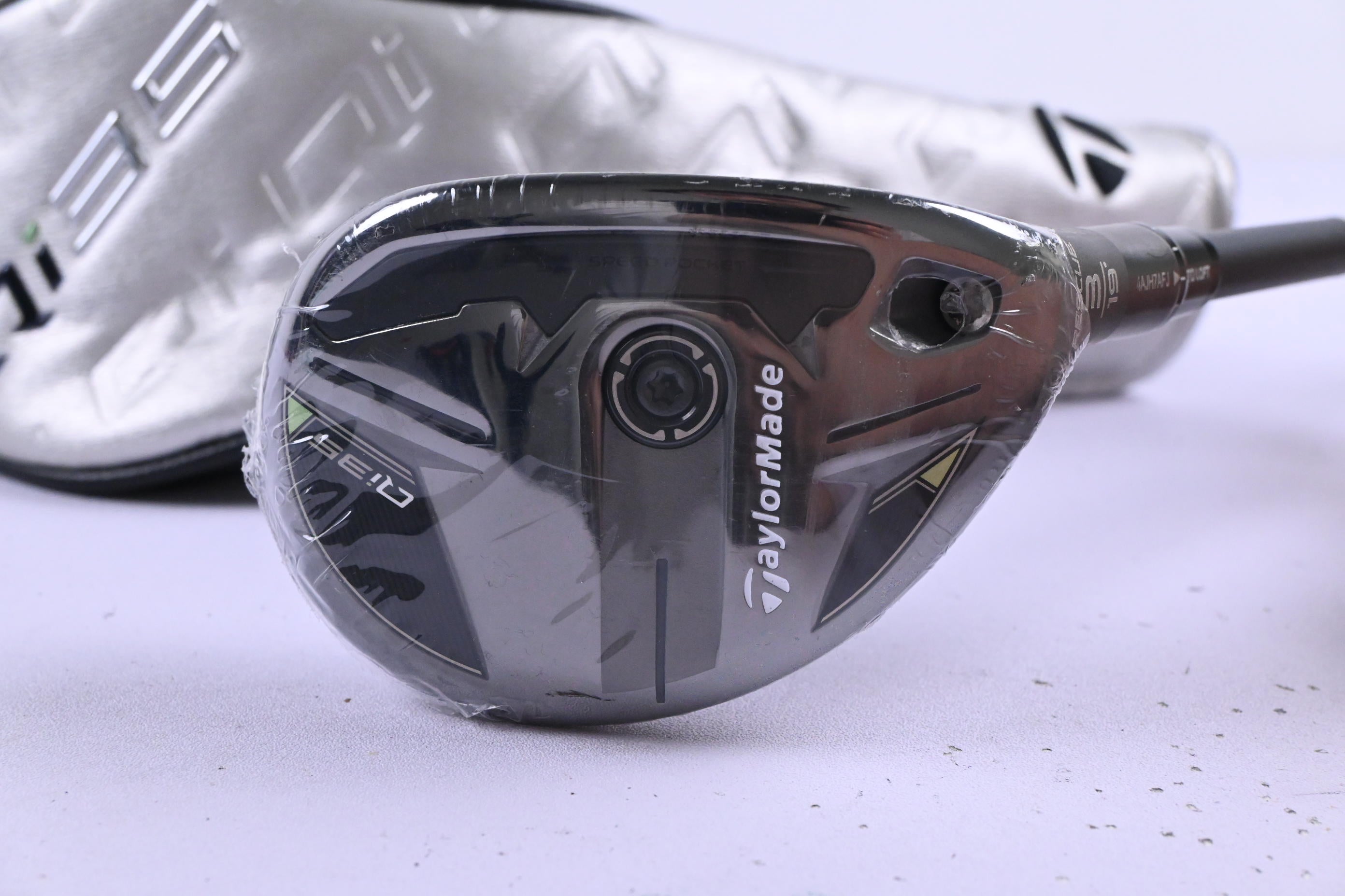 Taylormade Qi35 #3 Hybrid / 19 Degree / Regular Flex Fujikura Ventus Blue 6