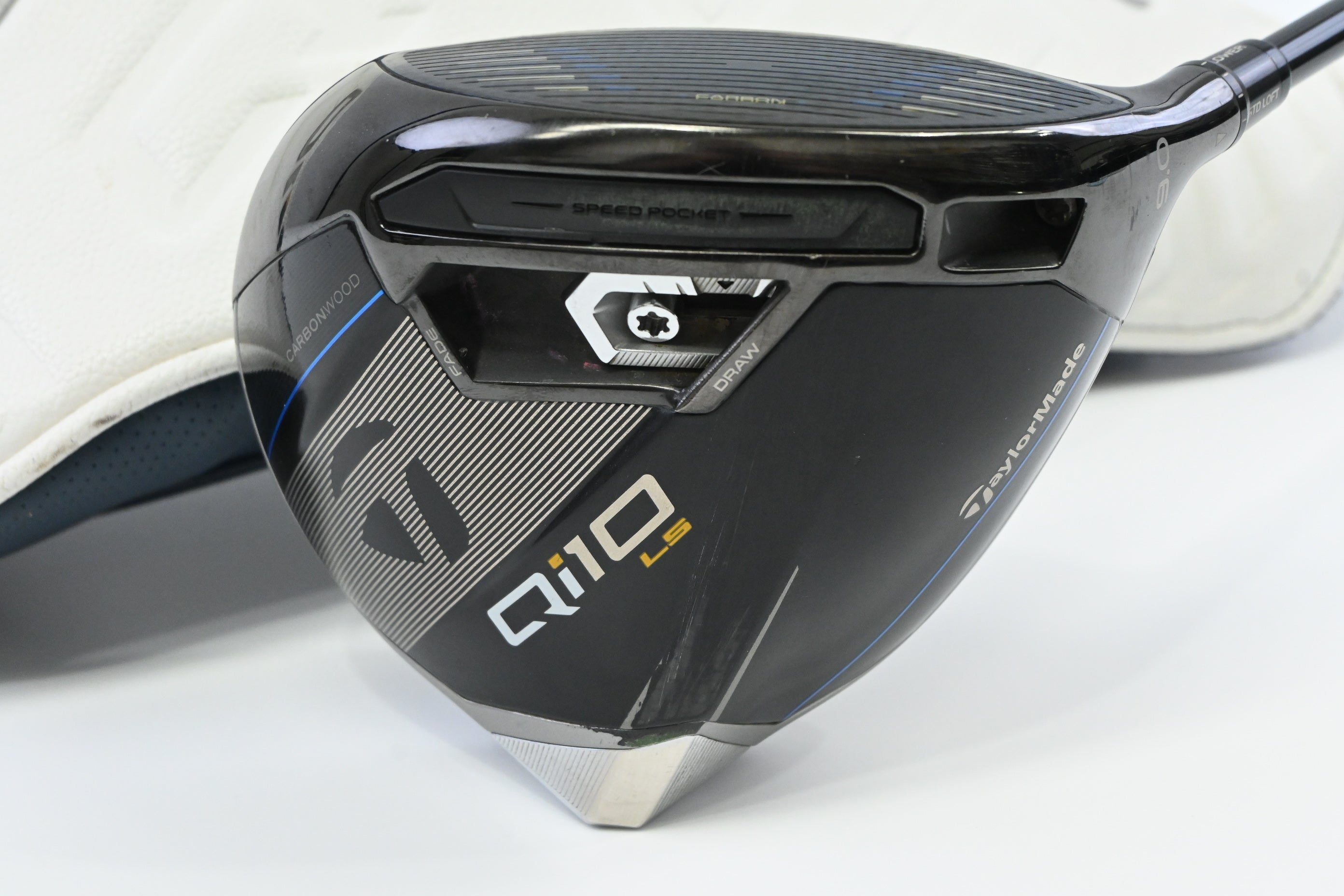Taylormade Qi10 LS Driver / 9.0 Degree / X-Flex Kai'li White 70 Shaft