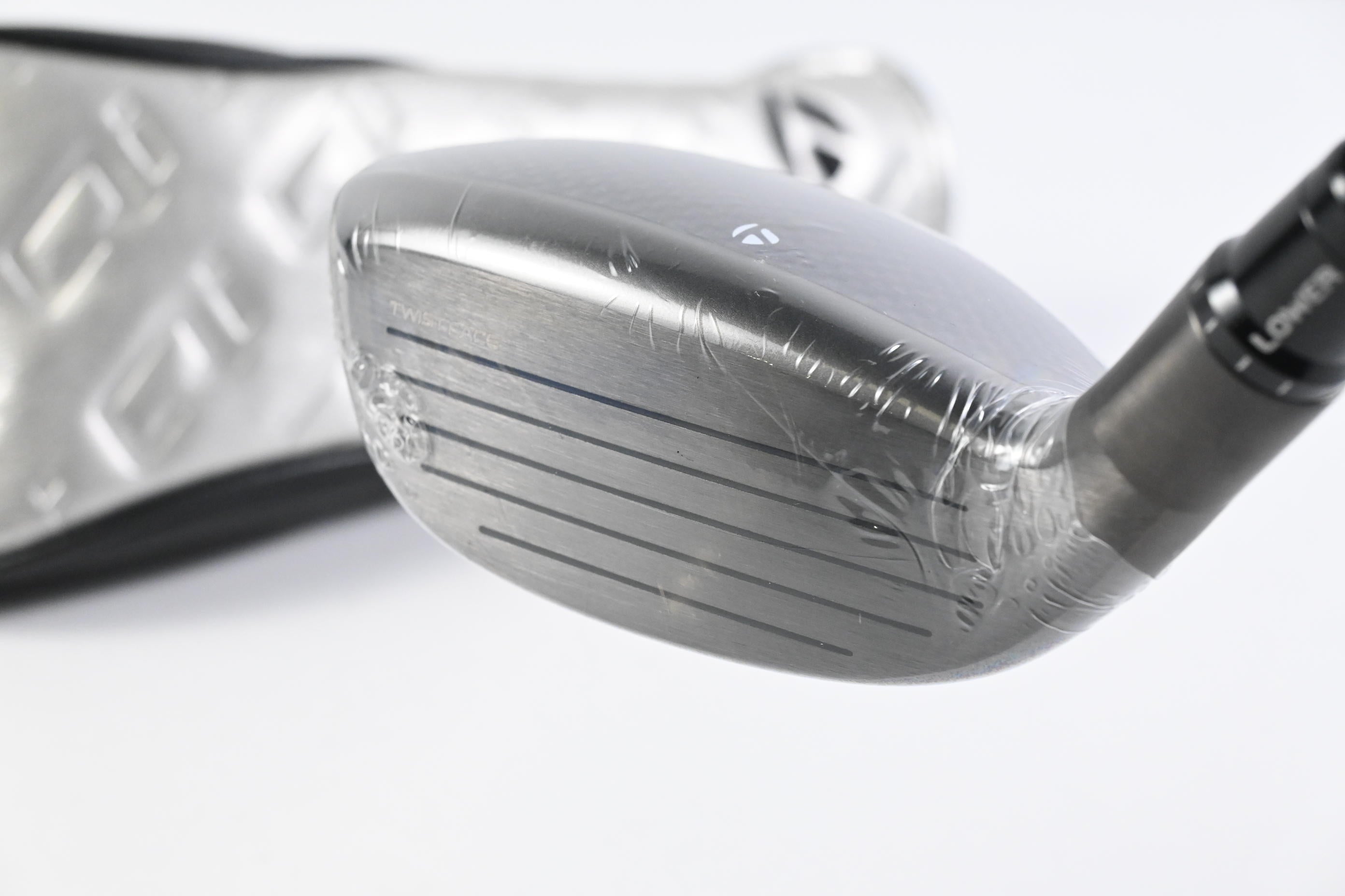 Taylormade Qi35 #4 Hybrid / 22 Degree / X-Flex Kai'li Dark Waves Blue 95 Shaft