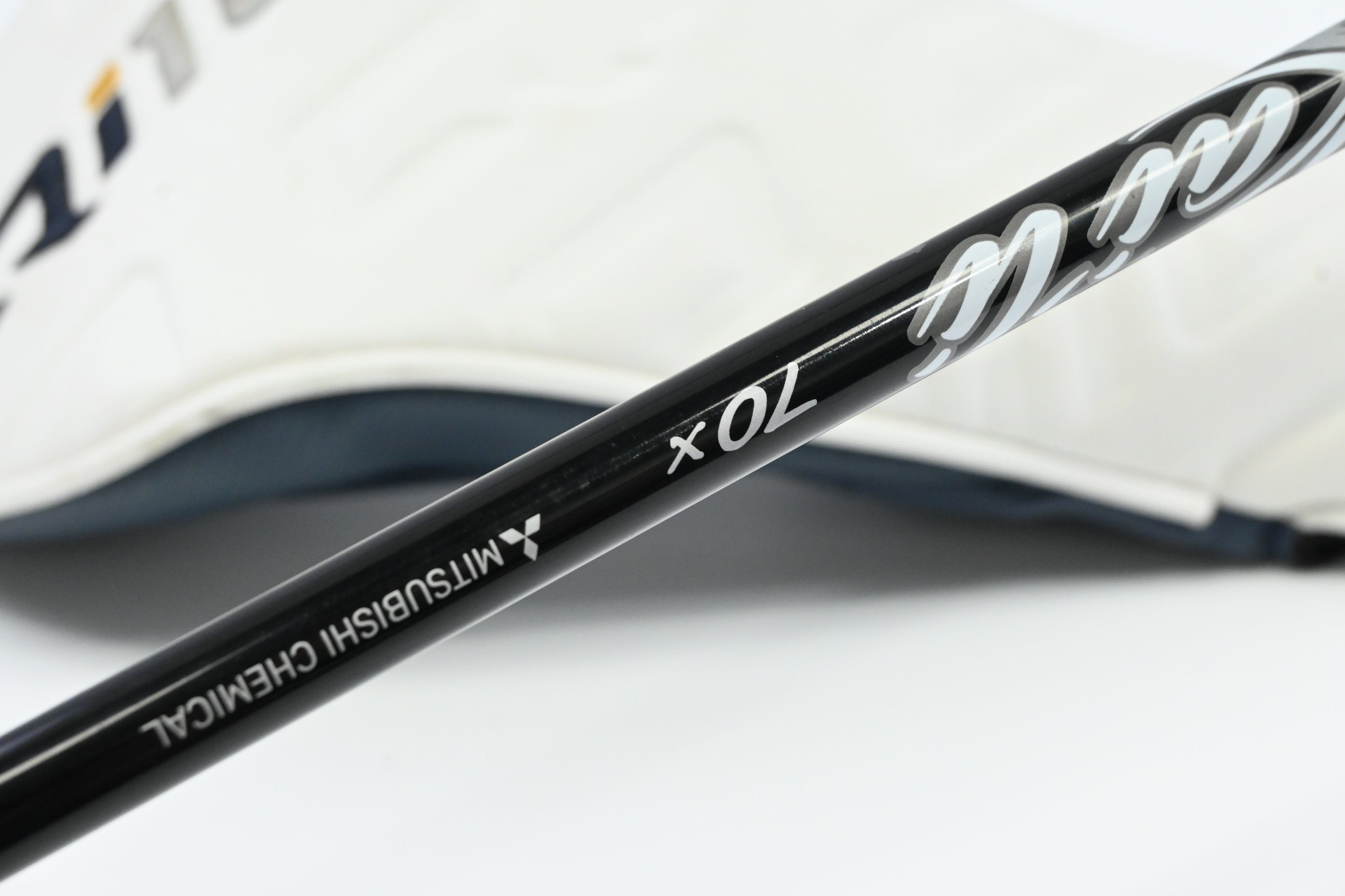Taylormade Qi10 LS Driver / 9.0 Degree / X-Flex Kai'li White 70 Shaft