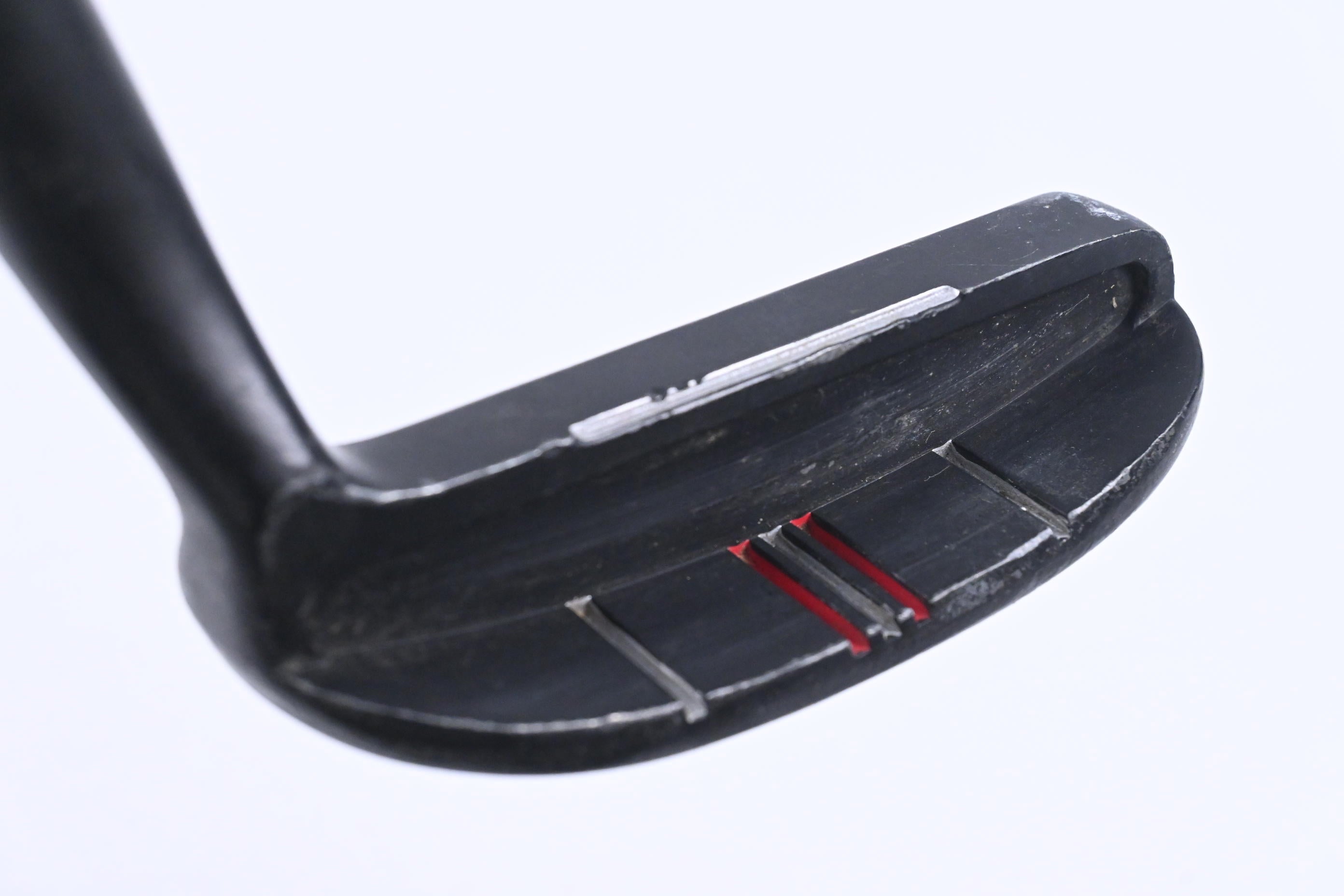 Wilson Prostaff Chipper / 37.5 Degree / Stiff Flex Steel Shaft