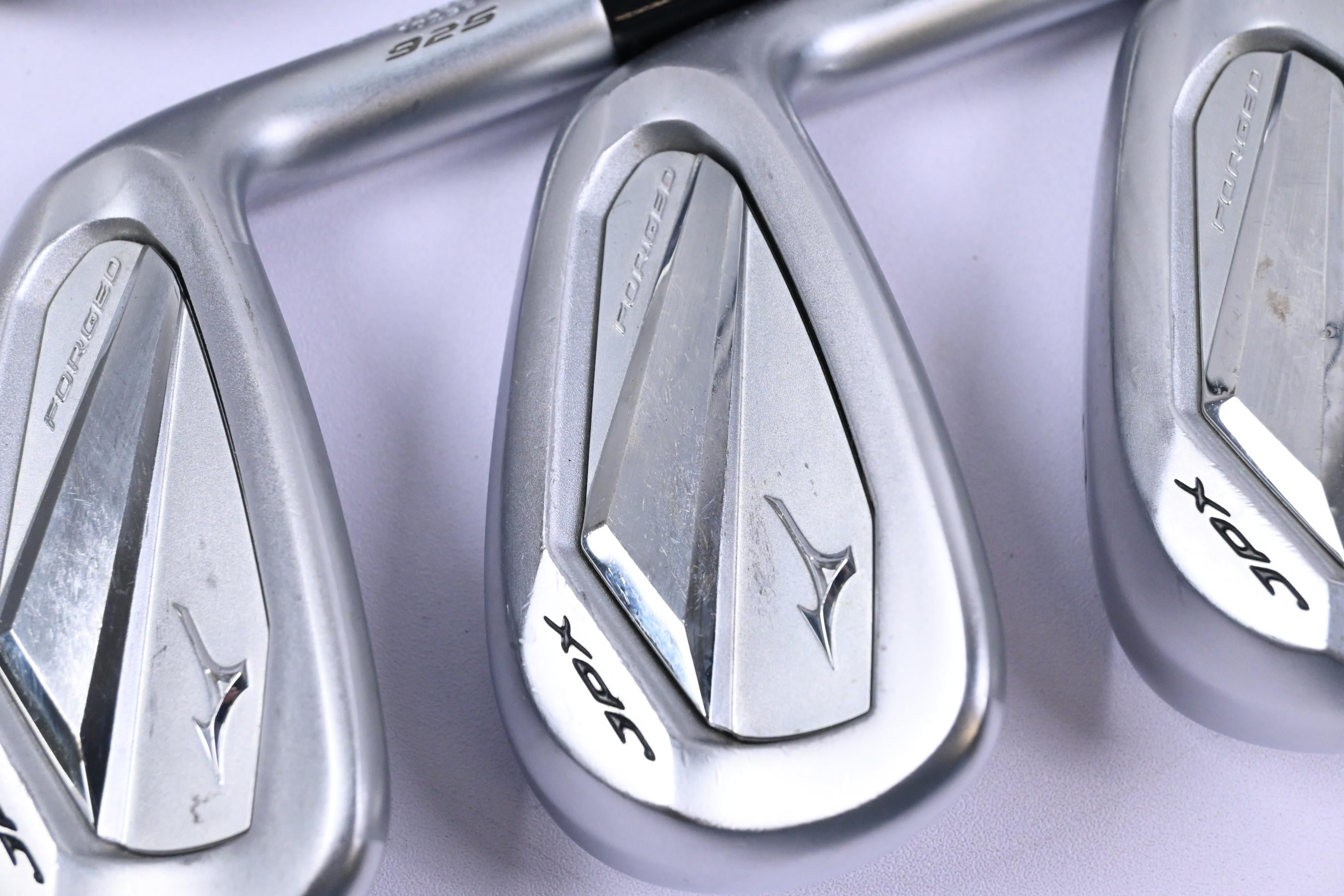 Mizuno JPX 925 Forged Irons / 5-PW / Regular Flex SteelFiber i95cw Shafts