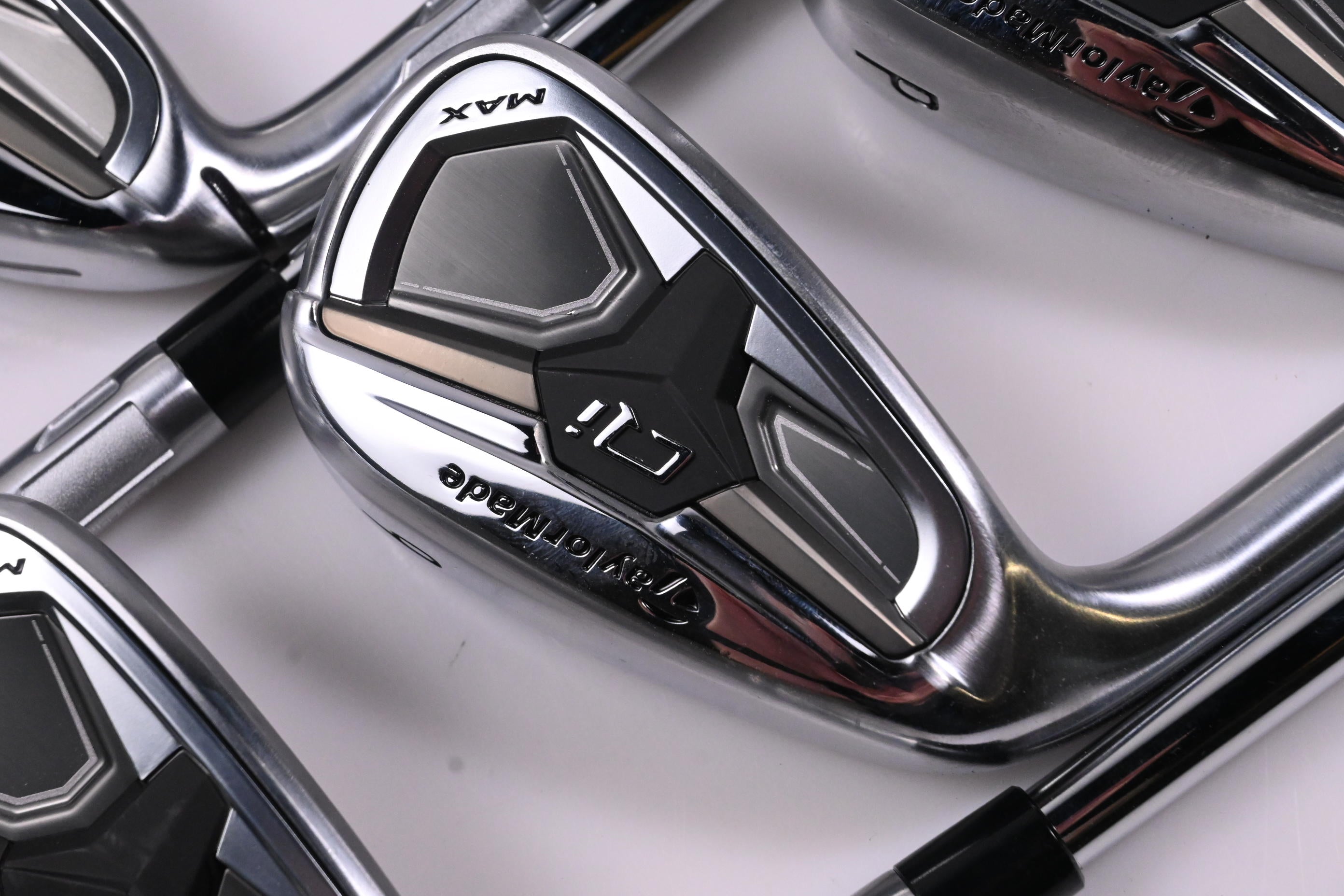 Left Hand Taylormade Qi Max Irons / 5-PW / Regular Flex KBS MAX MT 85 Shafts