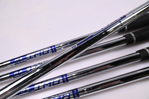Ping G410 Irons / 7-PW+GW / White Dot / Stiff Flex Ping AWT 2.0 Shafts
