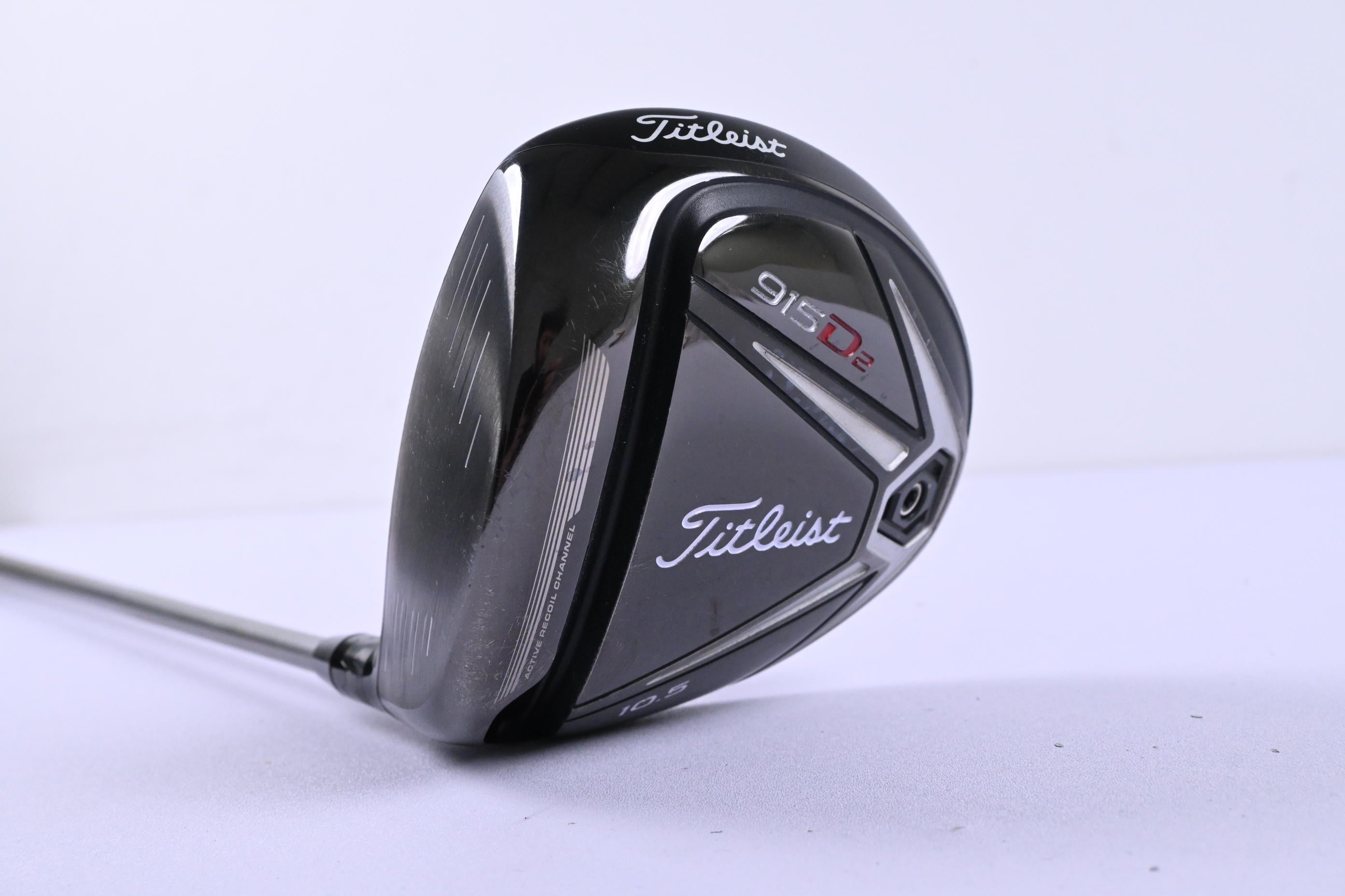 Left Hand Titleist 915 D2 Driver / 10.5 Degree / Regular Flex Diamana M+ Red 50