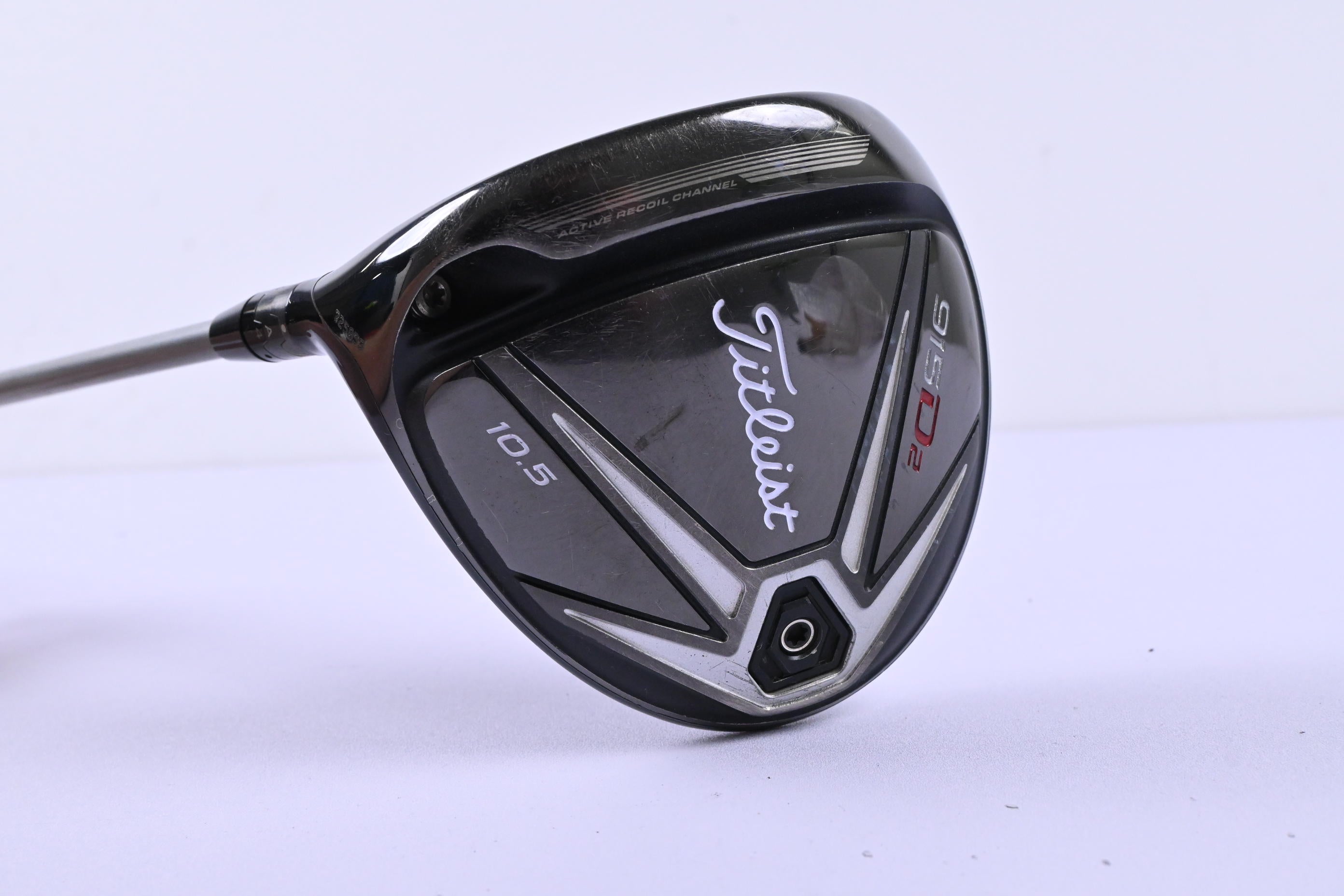 Left Hand Titleist 915 D2 Driver / 10.5 Degree / Regular Flex Diamana M+ Red 50