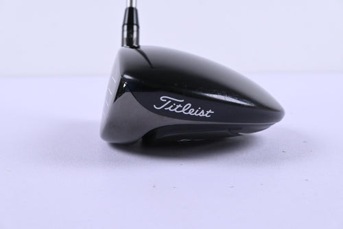 Left Hand Titleist 915 D2 Driver / 10.5 Degree / Regular Flex Diamana M+ Red 50