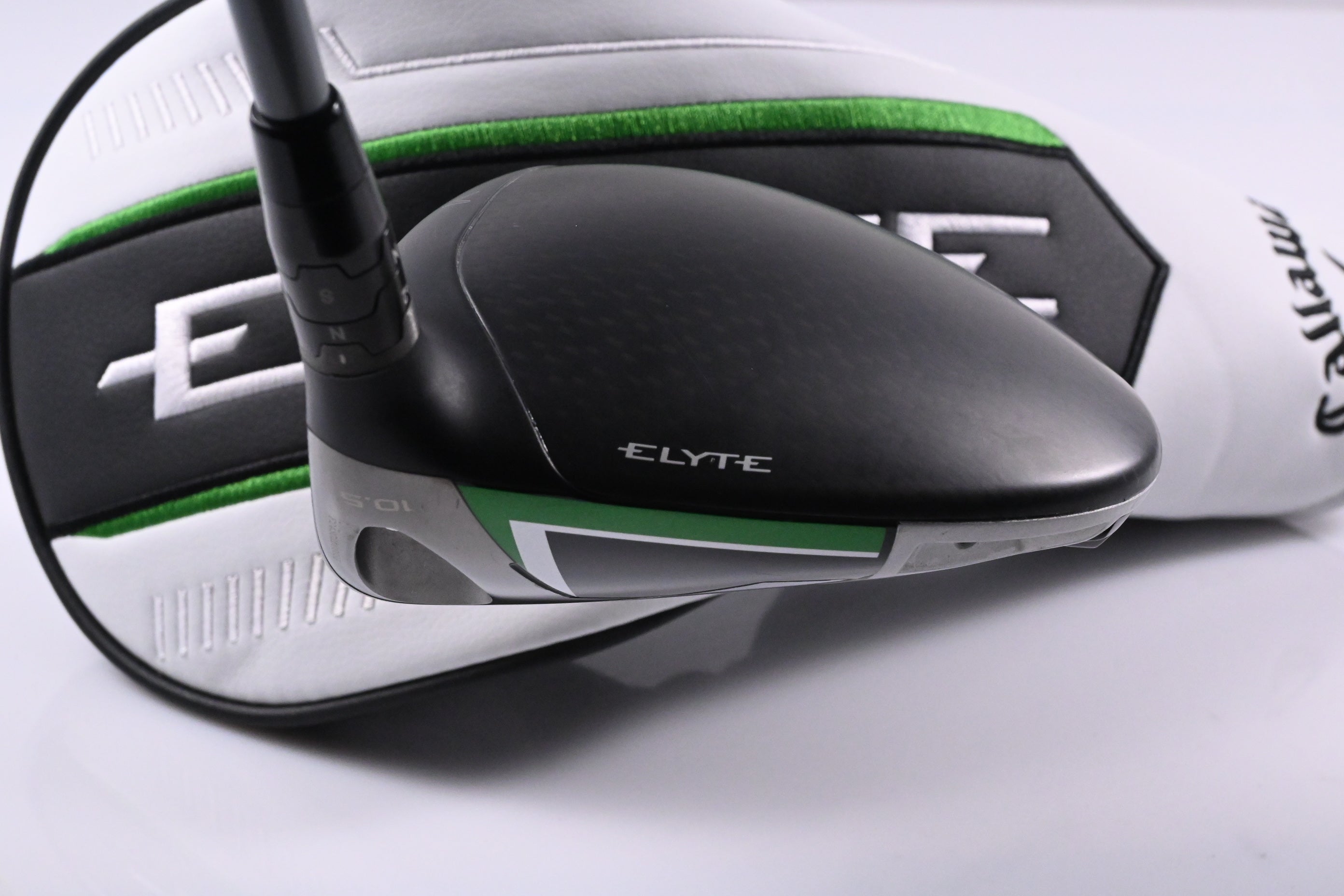 Callaway Elyte Driver / 10.5 Degree / Regular Flex Denali Charcoal 50 Shaft