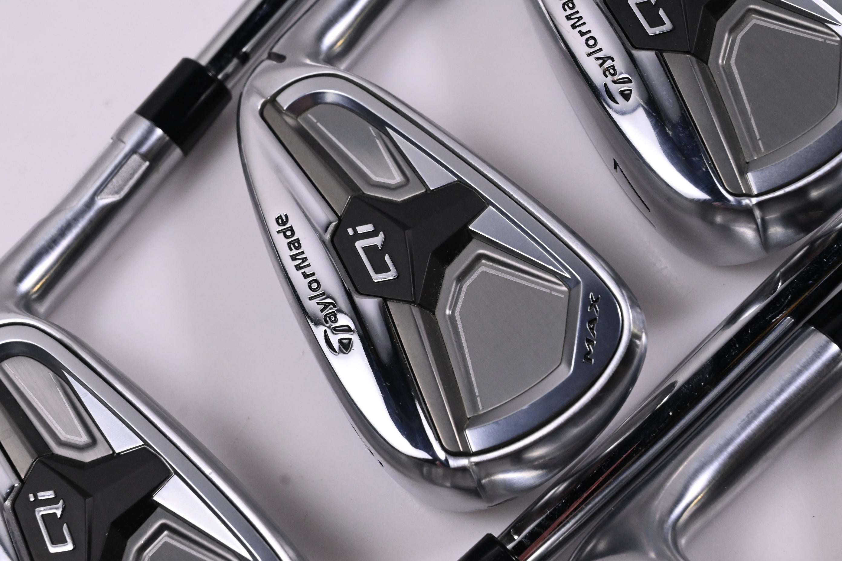 Taylormade Qi Max Irons / 5-PW / Stiff Flex KBS MAX MT 85 Shafts