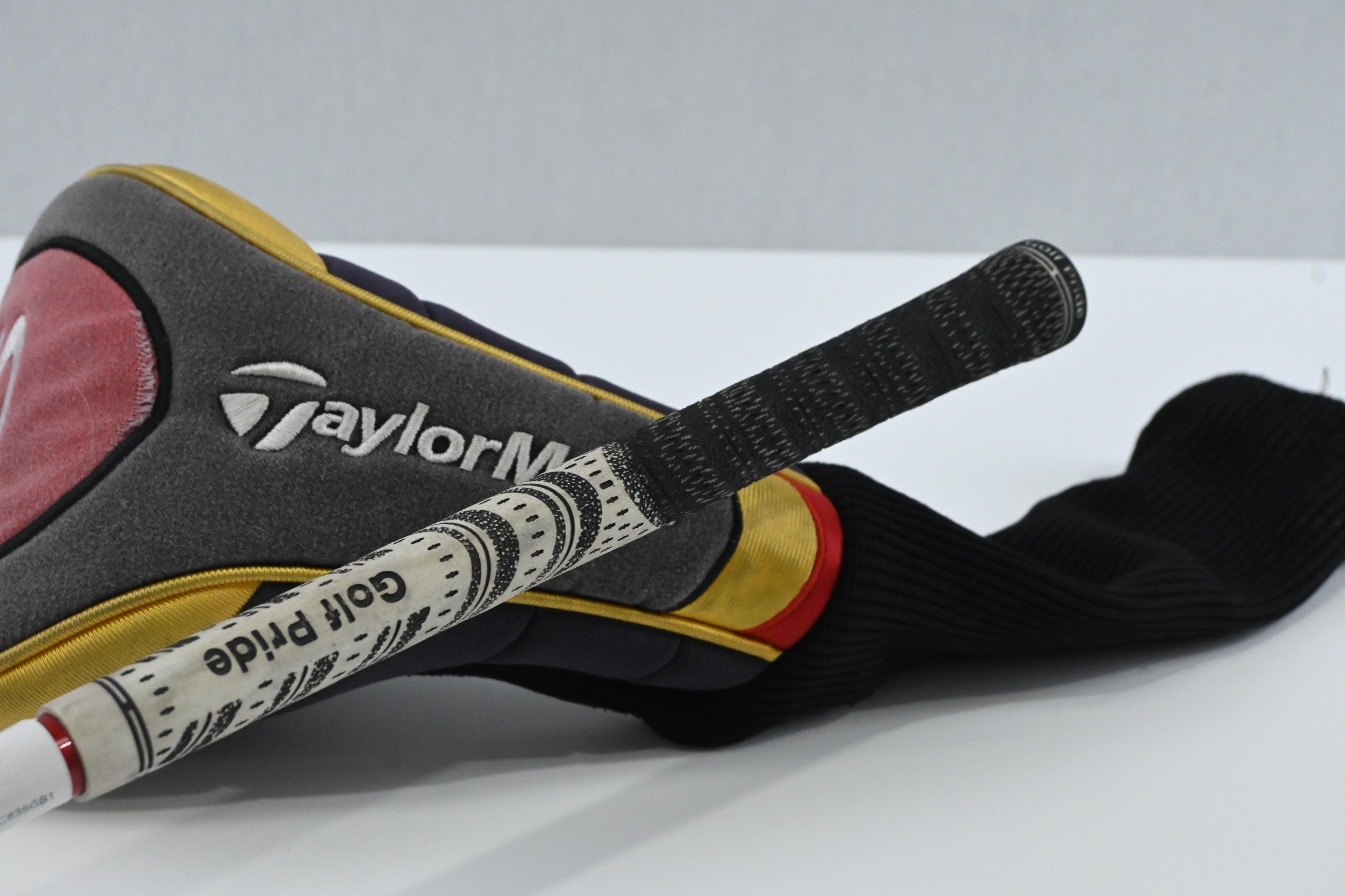 Taylormade R5 Dual Driver / 9.5 Degree / Stiff Flex Taylormade M.A.S 65 Shaft