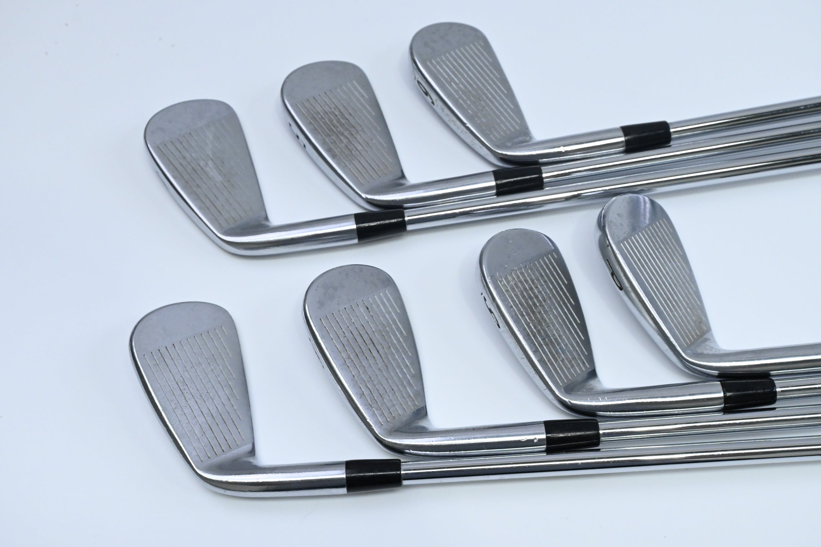 Titleist 714 CB Irons / 4-PW / Stiff Flex Dynamic Gold S300 Shafts
