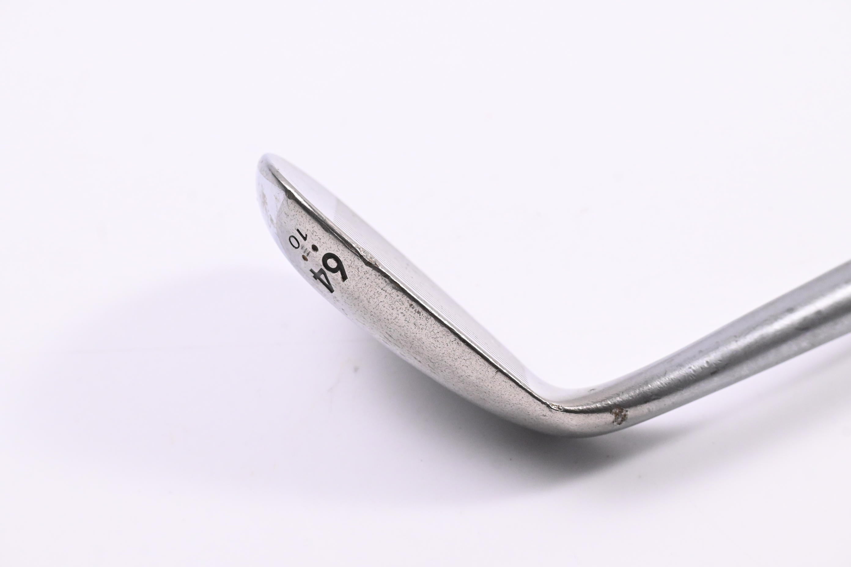 Cleveland 588 RTX Lob Wedge / 64 Degree / Wedge Flex Dynamic Gold Shaft