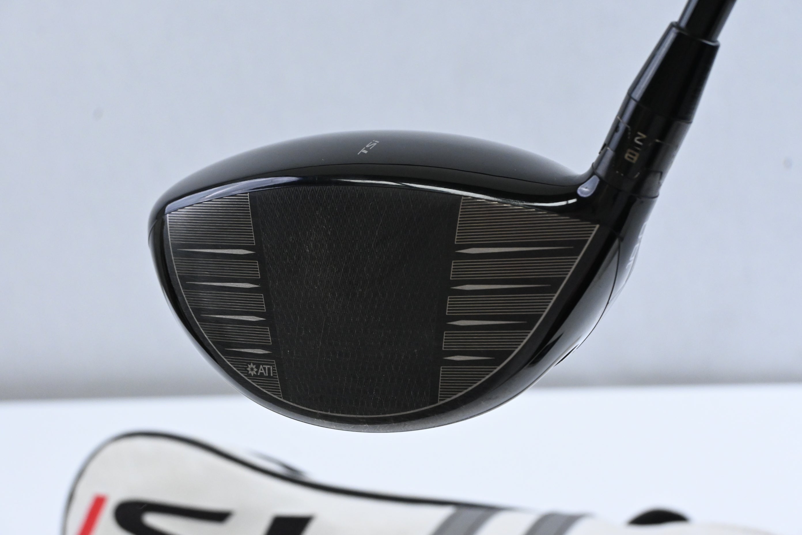 Titleist TSi3 Driver / 10 Degree / Stiff Flex HZRDUS Smoke Black 60 Shaft