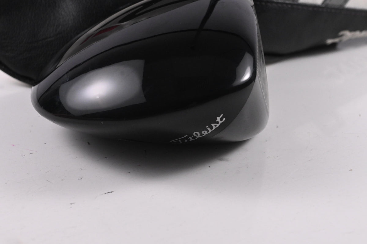 Titleist TSi4 Driver / 9 Degree / Stiff Flex Tensei AV Raw White 65 Shaft