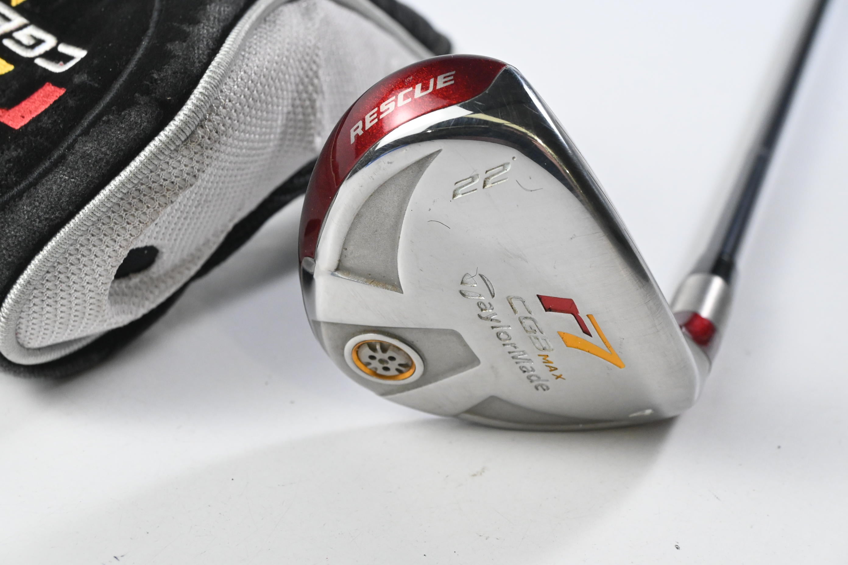 Taylormade R7 CGB Max #4 Hybrid / 22 Degree / Regular Flex REAX 55 Shaft