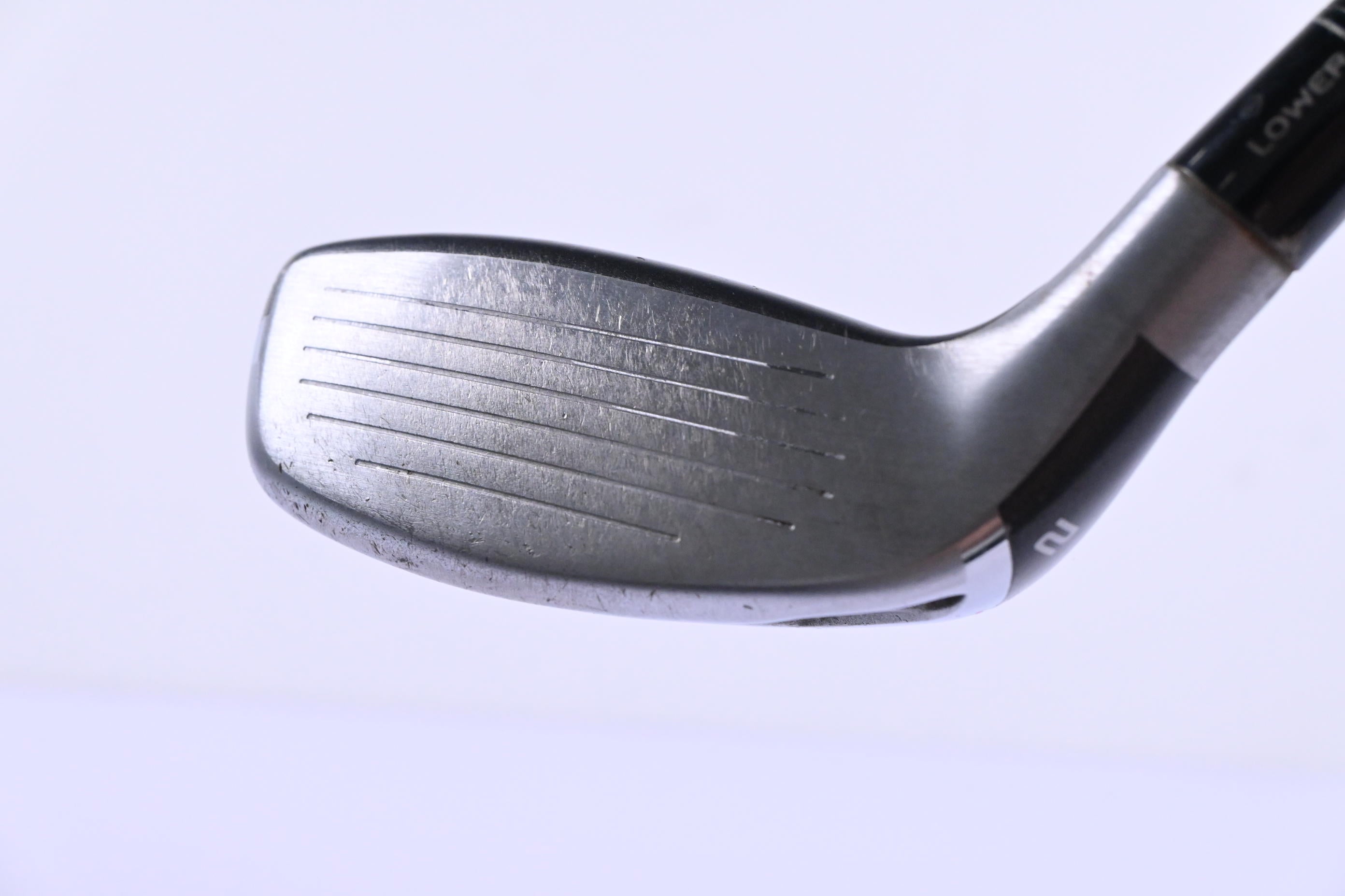 Taylormade SLDR #2 Hybrid / 17 Degree / Regular Flex Fujikura Speeder 82 Shaft