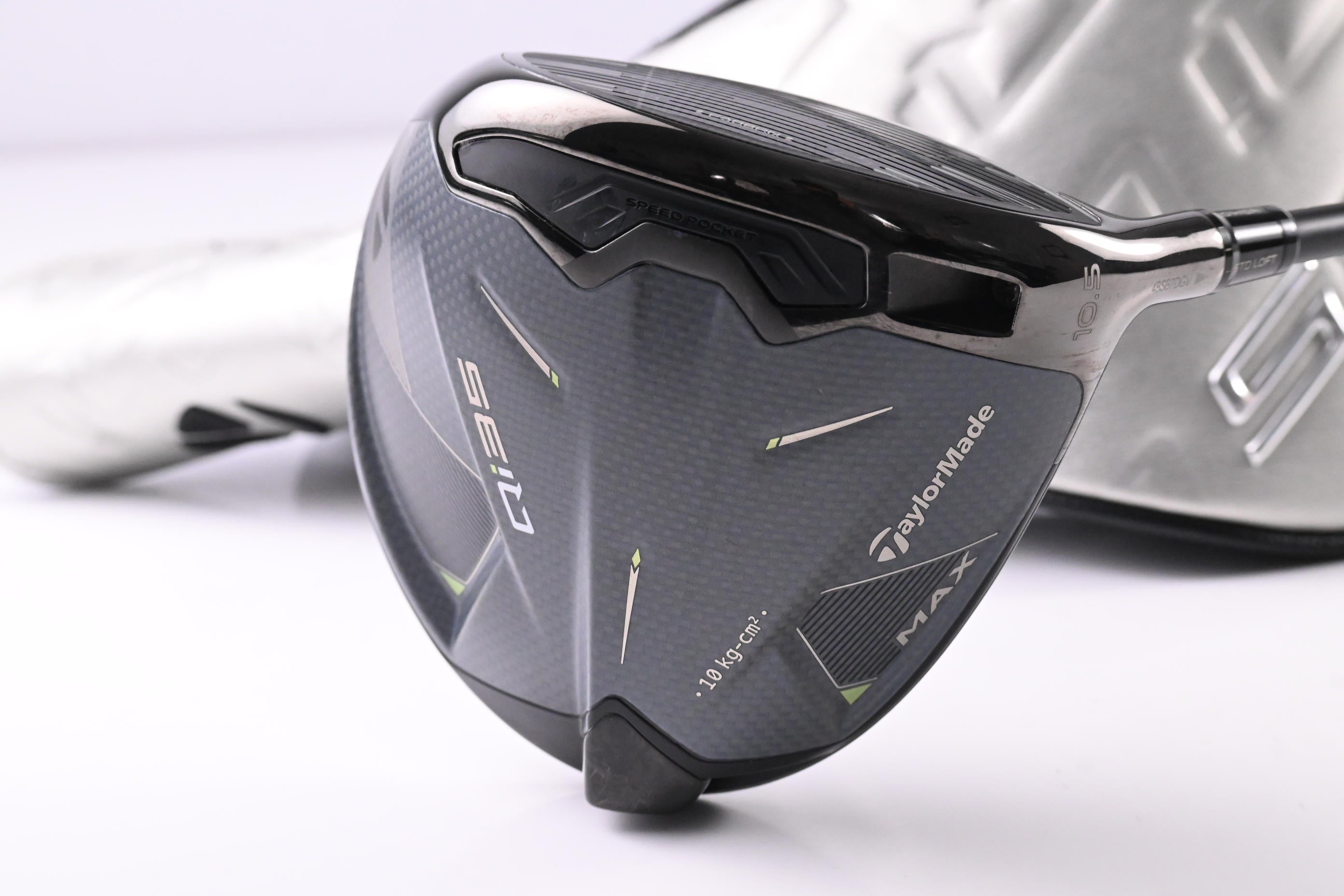 Taylormade Qi35 Max Driver / 10.5 Degree / Stiff Flex Fujikura Ventus Blue '25 5