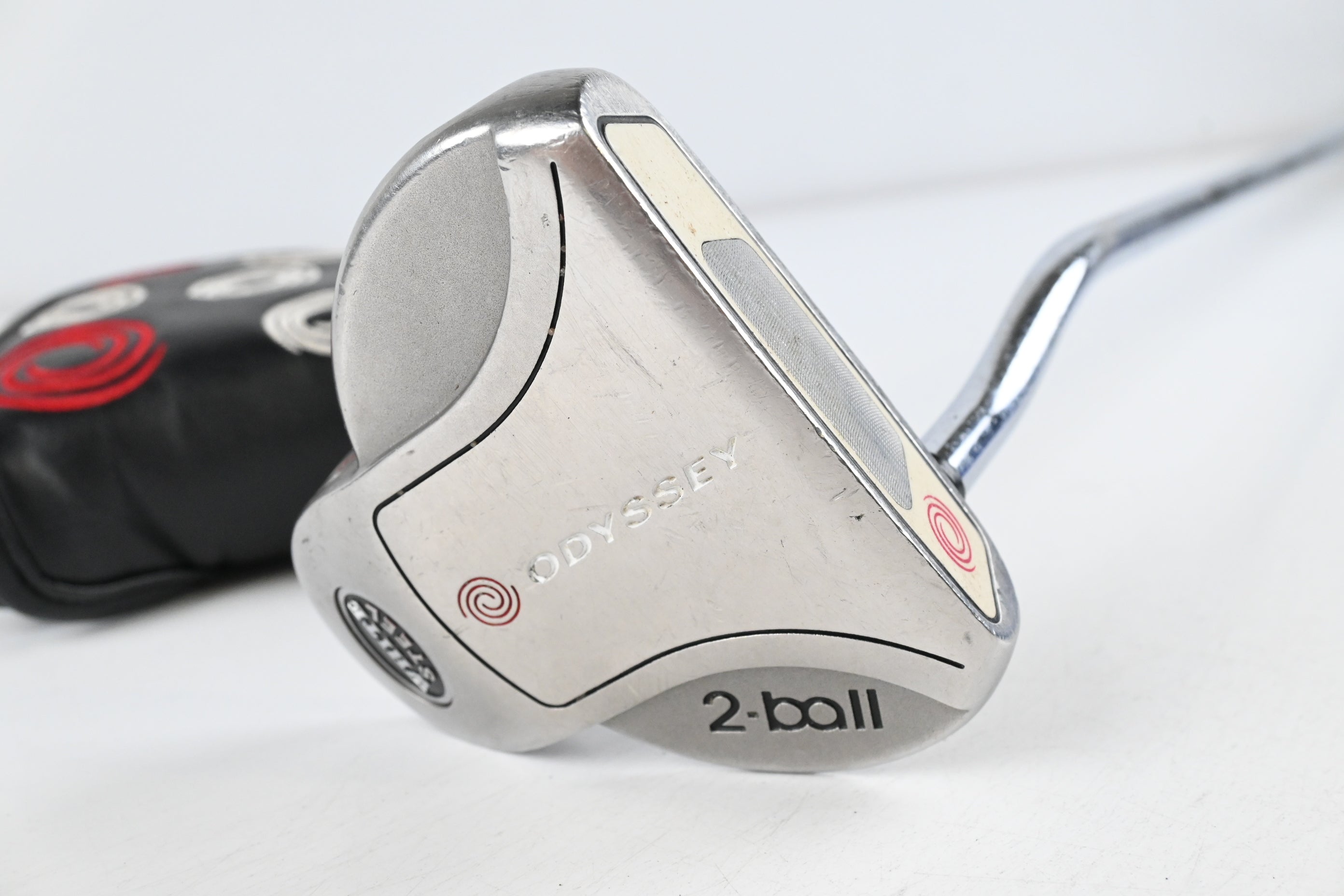 Odyssey White Steel 2-Ball Putter / 35 Inch