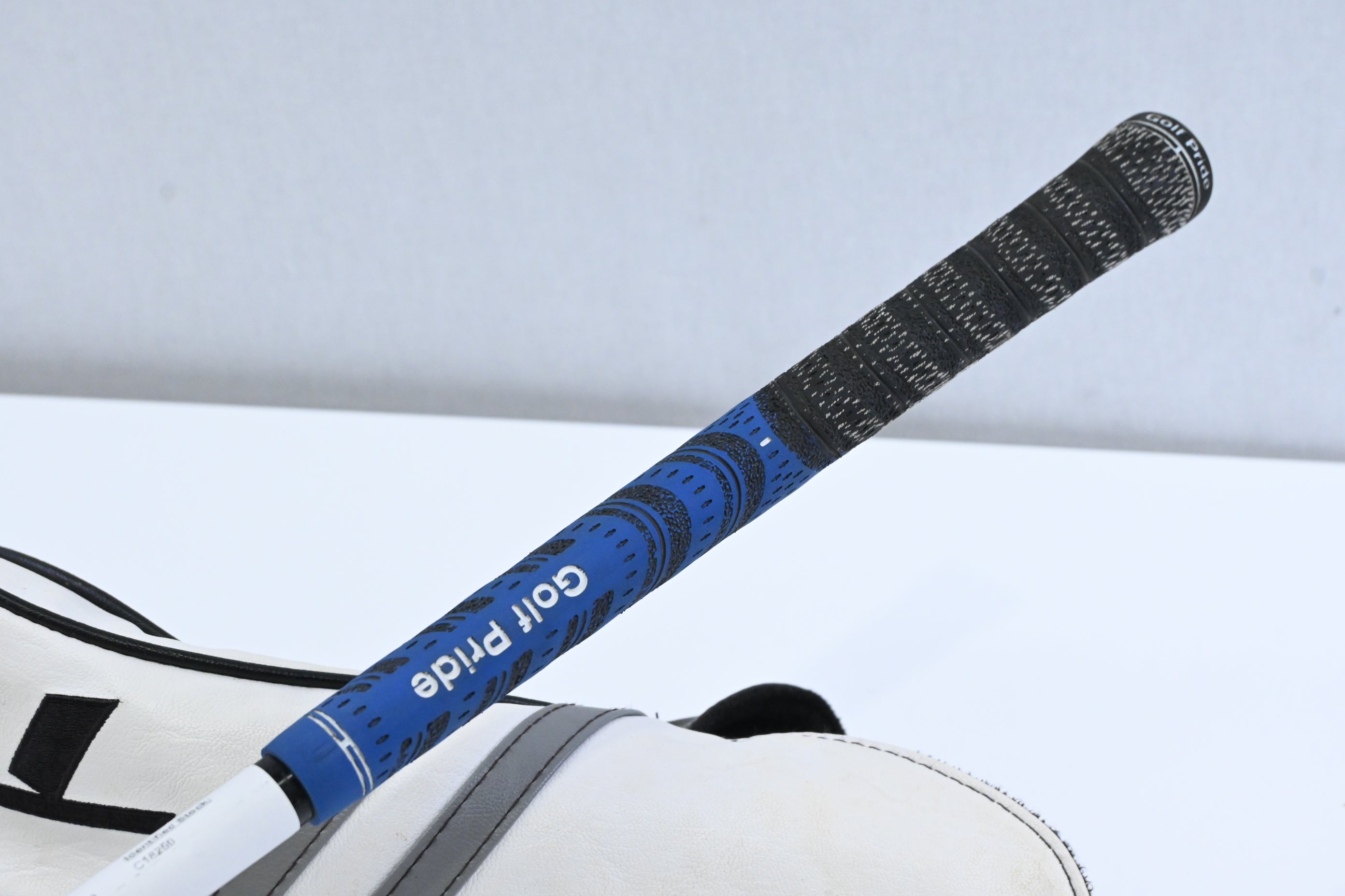 Titleist TSi3 Driver / 10 Degree / Stiff Flex HZRDUS Smoke Black 60 Shaft