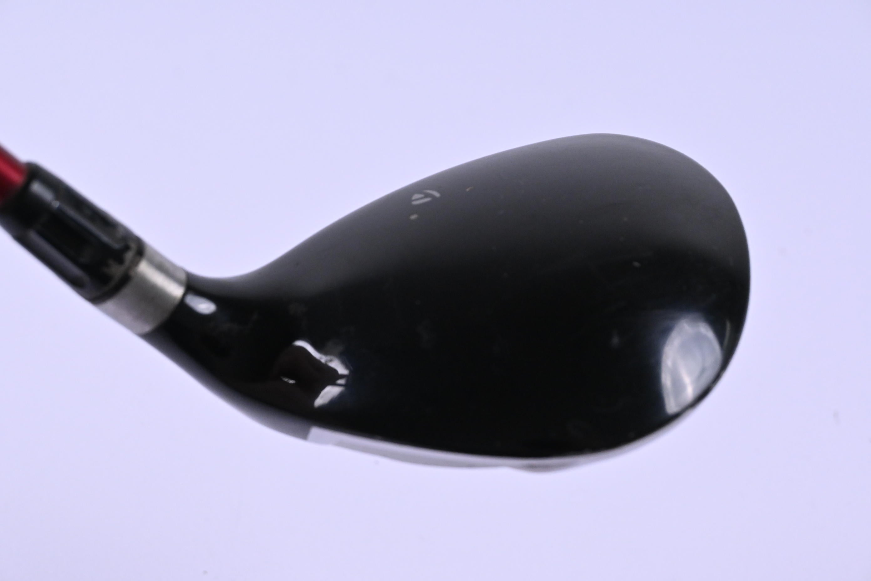 Taylormade R9 #5 Wood / 19 Degree / Regular Flex Fujikura Motore 70 Shaft
