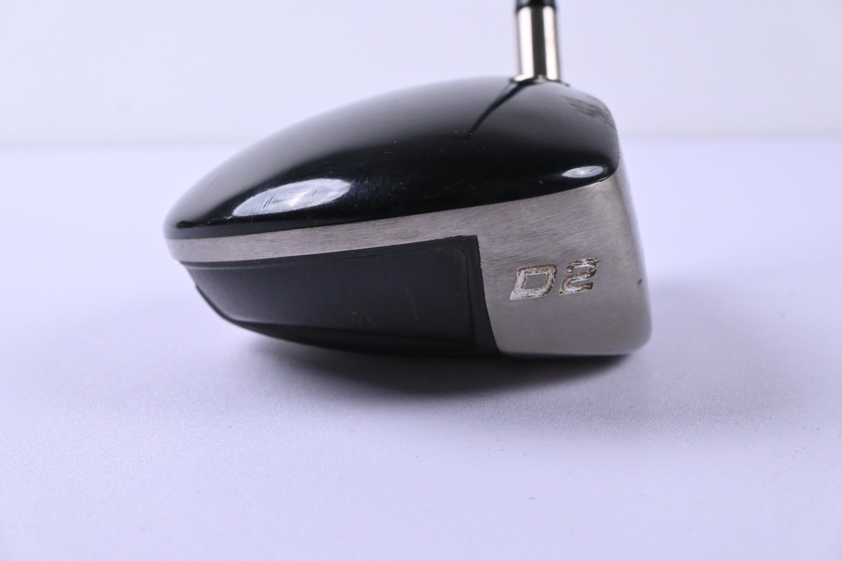 Titleist 907 D2 Driver / 10.5 Degree / Regular Flex Diamana 65 Shaft