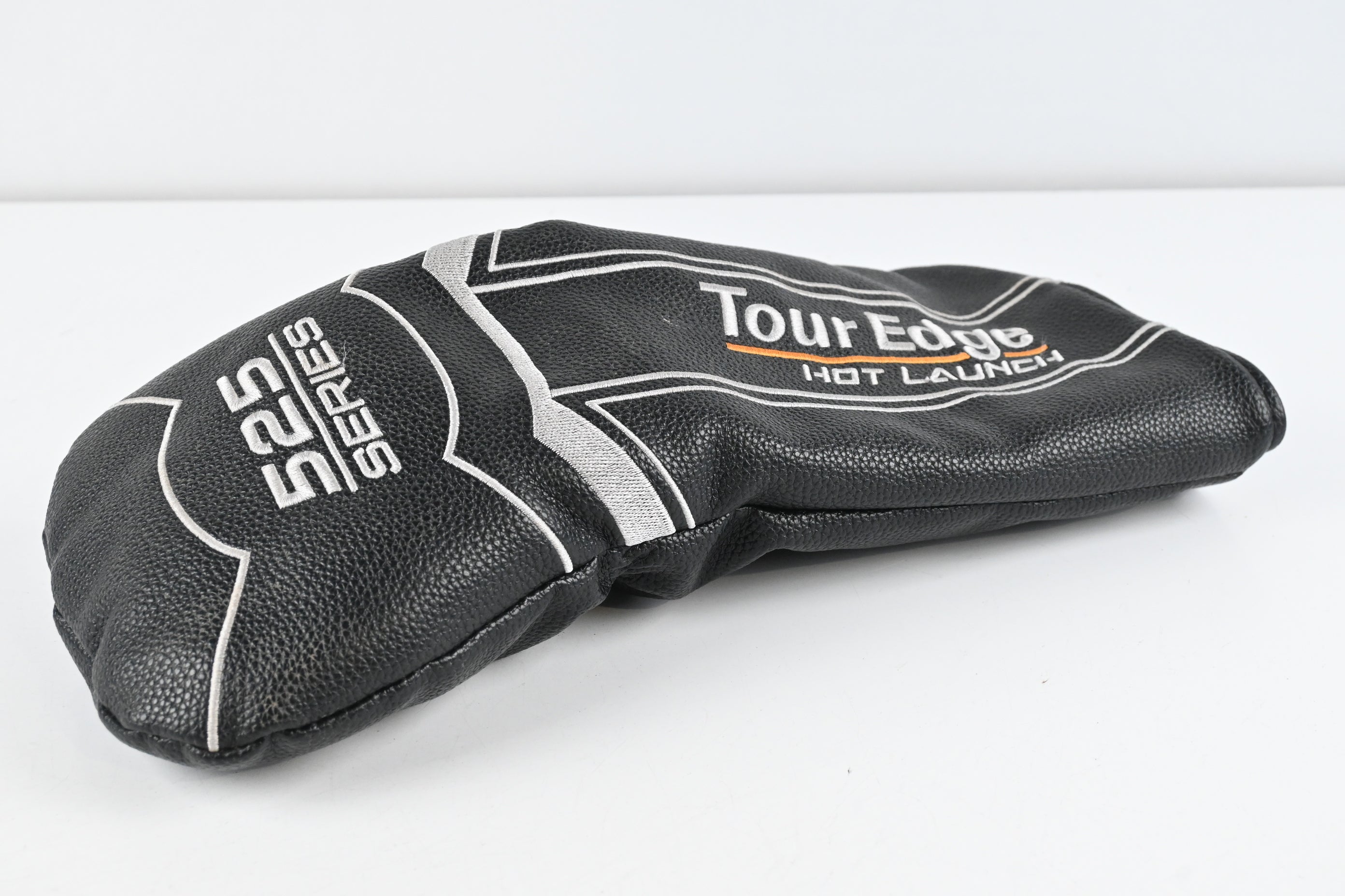 Tour Edge Hot Launch E524 Driver / 10.5 Degree / Regular Flex Helium Black 55