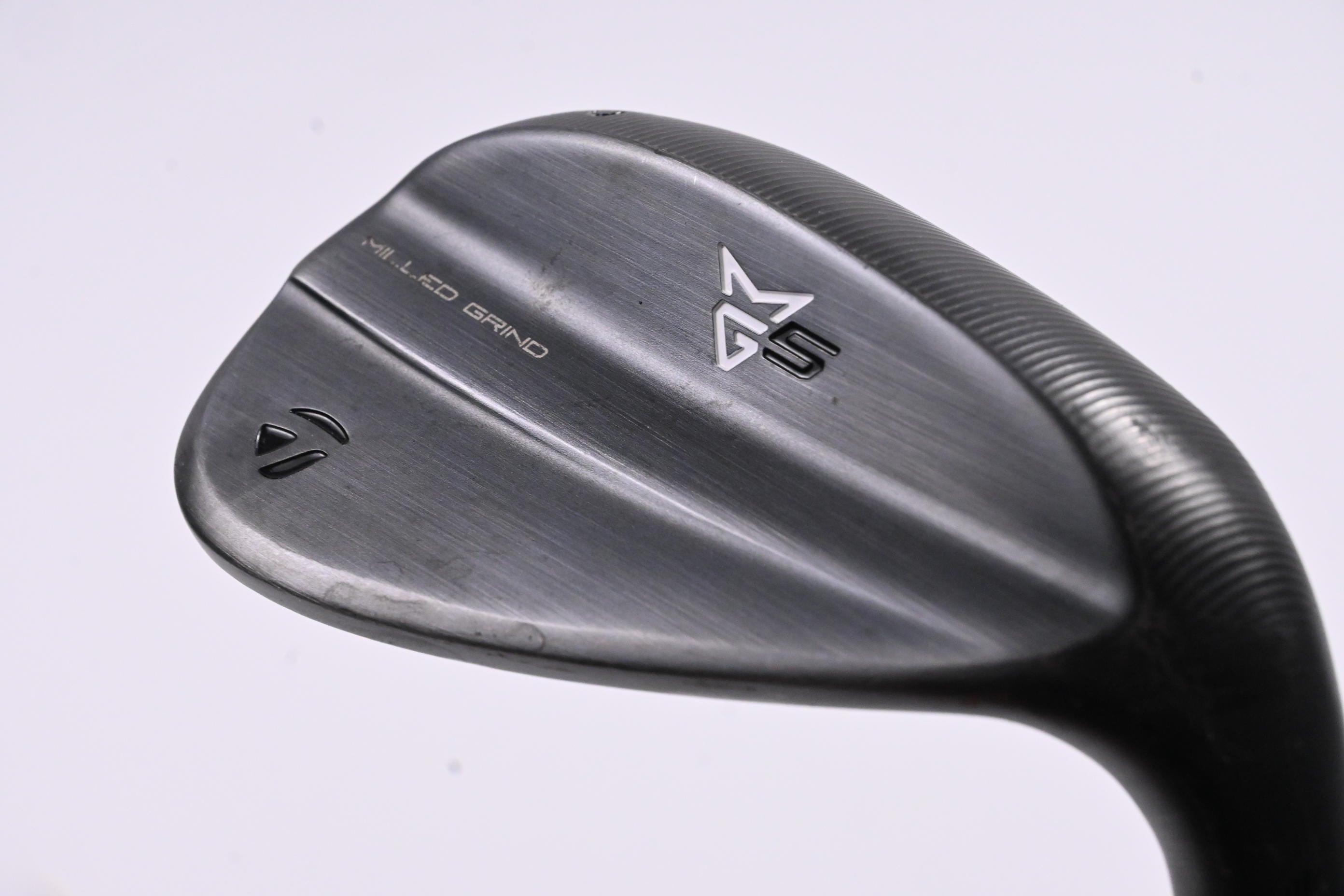 Taylormade Milled Grind 5 Gap Wedge / 52 Degree / Wedge Flex Dynamic Gold 115
