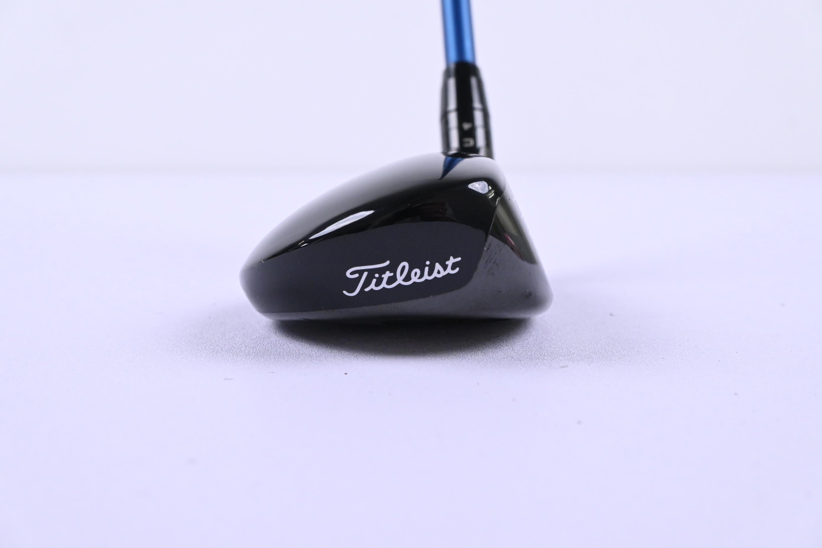 Titleist GT2 #4 Hybrid / 21 Degree / Stiff Flex Fujikura Ventus Blue Velocore+ 7