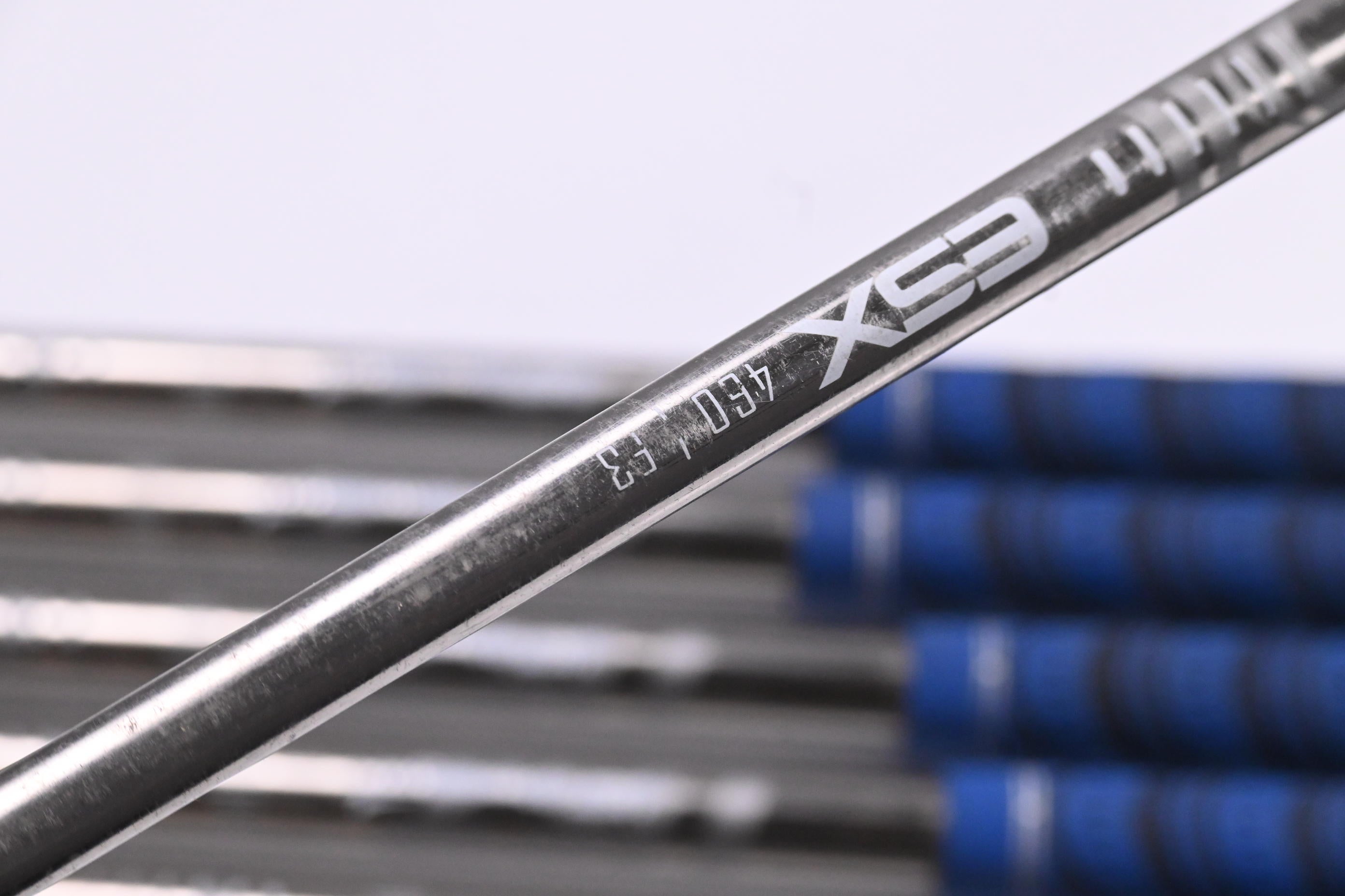 Taylormade Stealth Irons / 6-PW+AW / Regular Flex UST Recoil ESX 460 Shafts