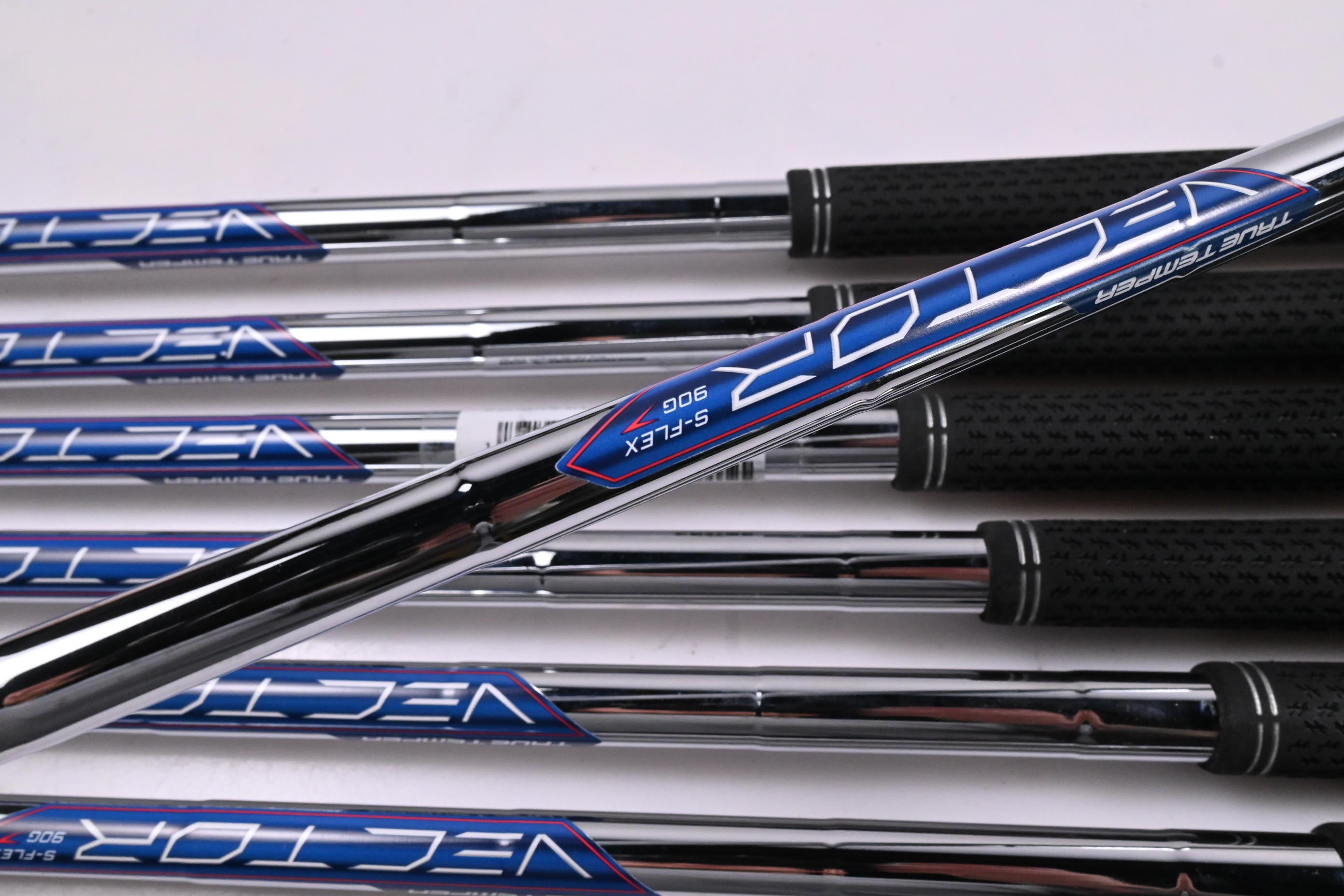 Callaway Elyte Irons / 4-PW / Stiff Flex Vector 90 Shafts