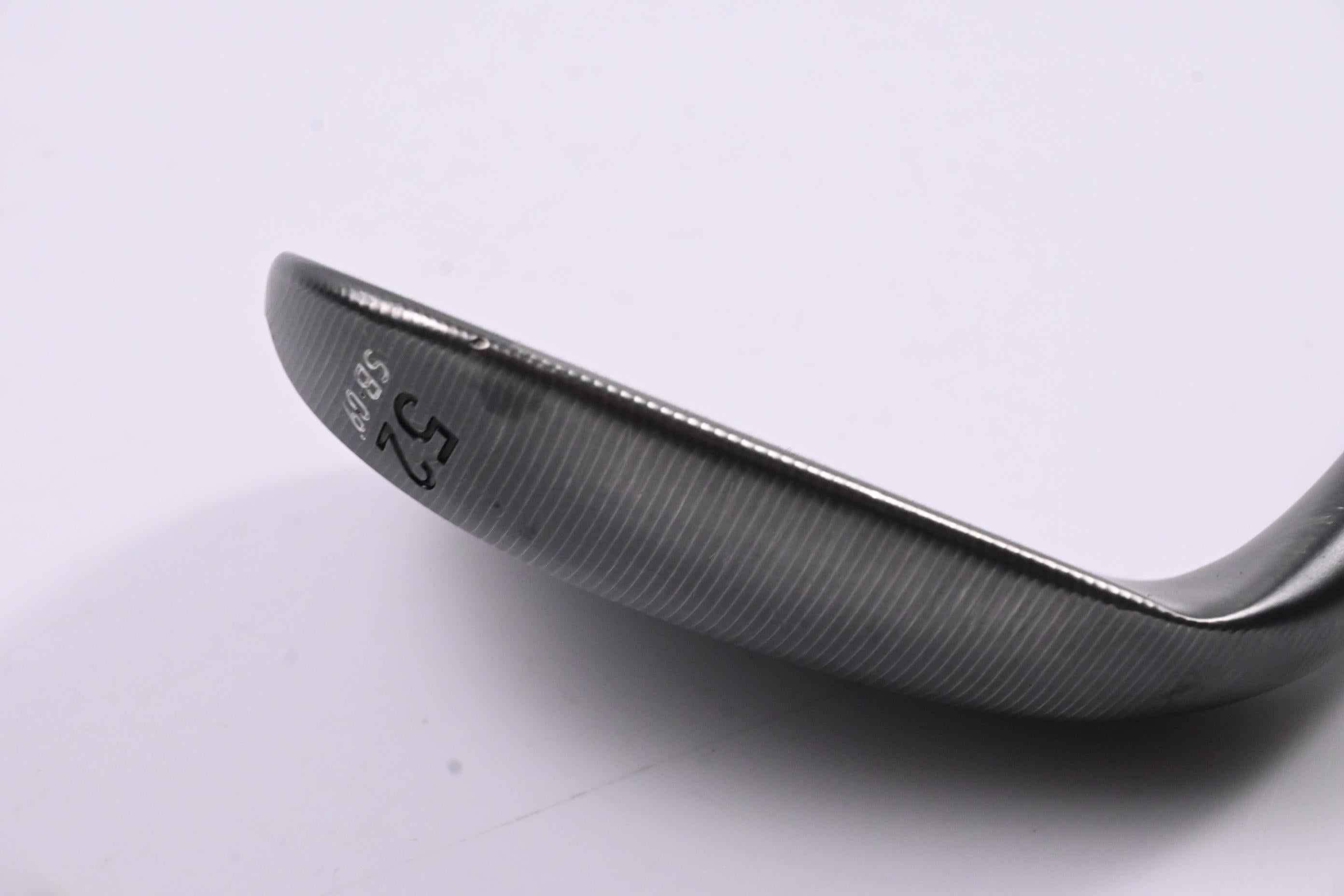Taylormade Milled Grind 5 Gap Wedge / 52 Degree / Wedge Flex Dynamic Gold 115