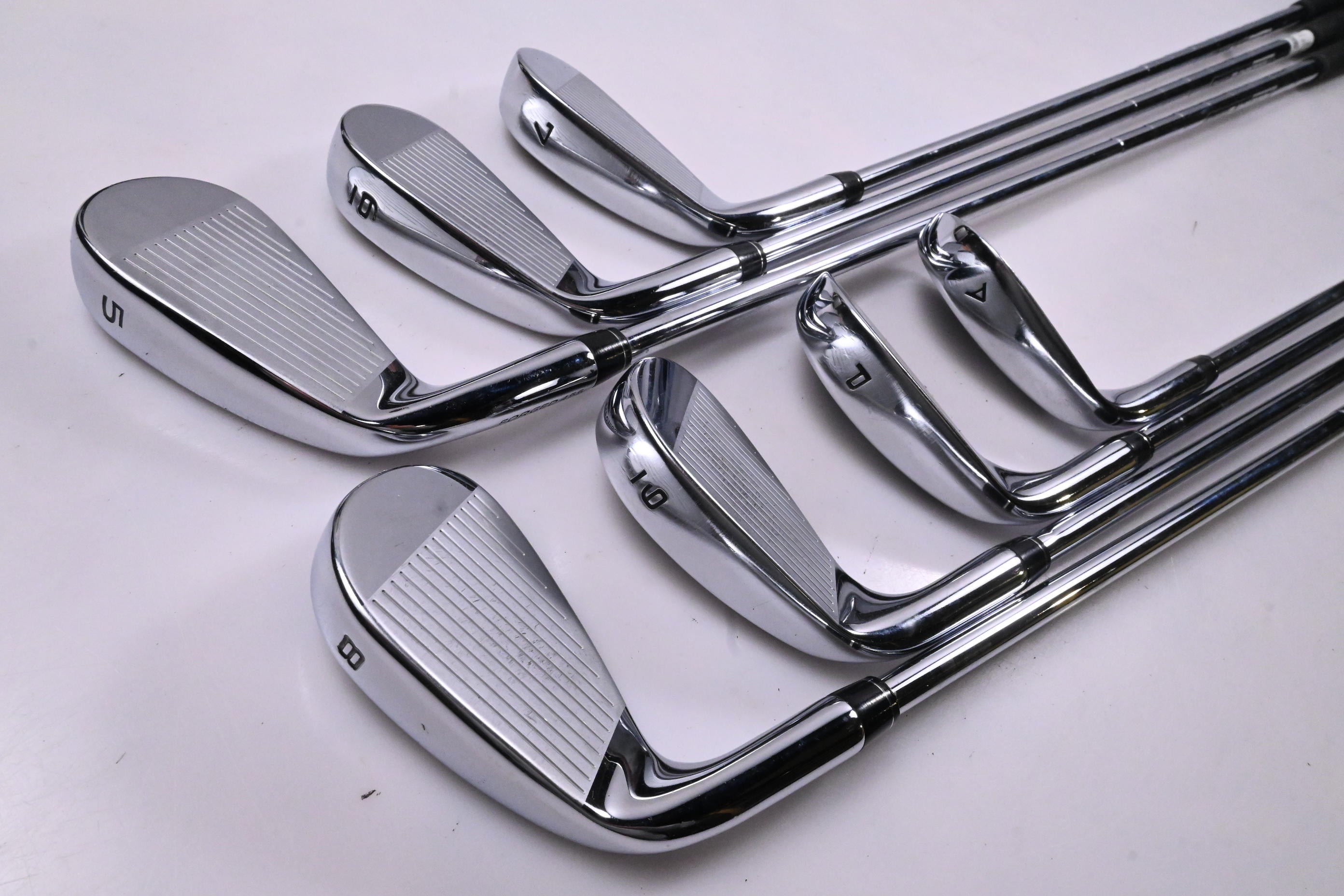 Callaway Paradym Irons / 5-PW+GW / Regular Flex Elevate MPH 85 Shafts