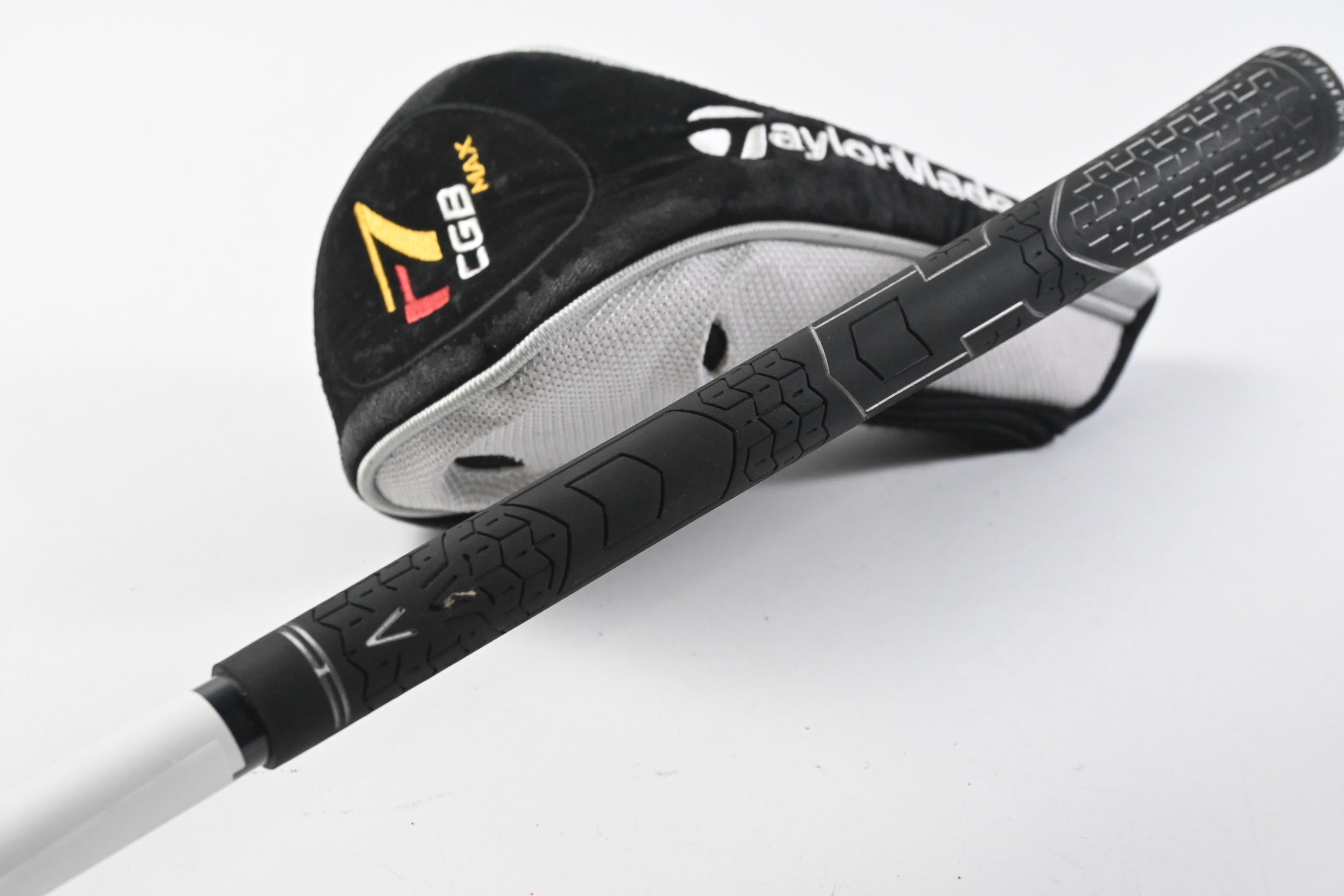 Taylormade R7 CGB Max #4 Hybrid / 22 Degree / Regular Flex REAX 55 Shaft