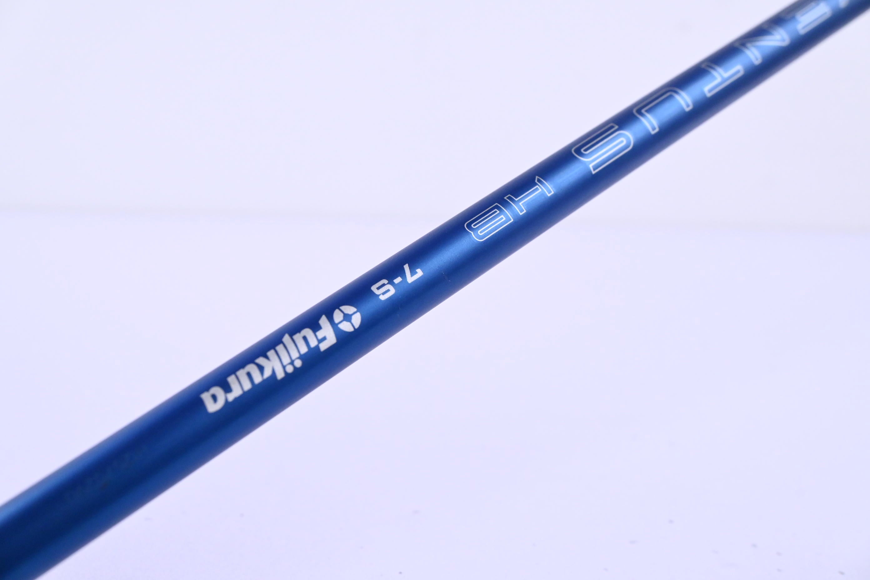 Titleist GT2 #4 Hybrid / 21 Degree / Stiff Flex Fujikura Ventus Blue Velocore+ 7