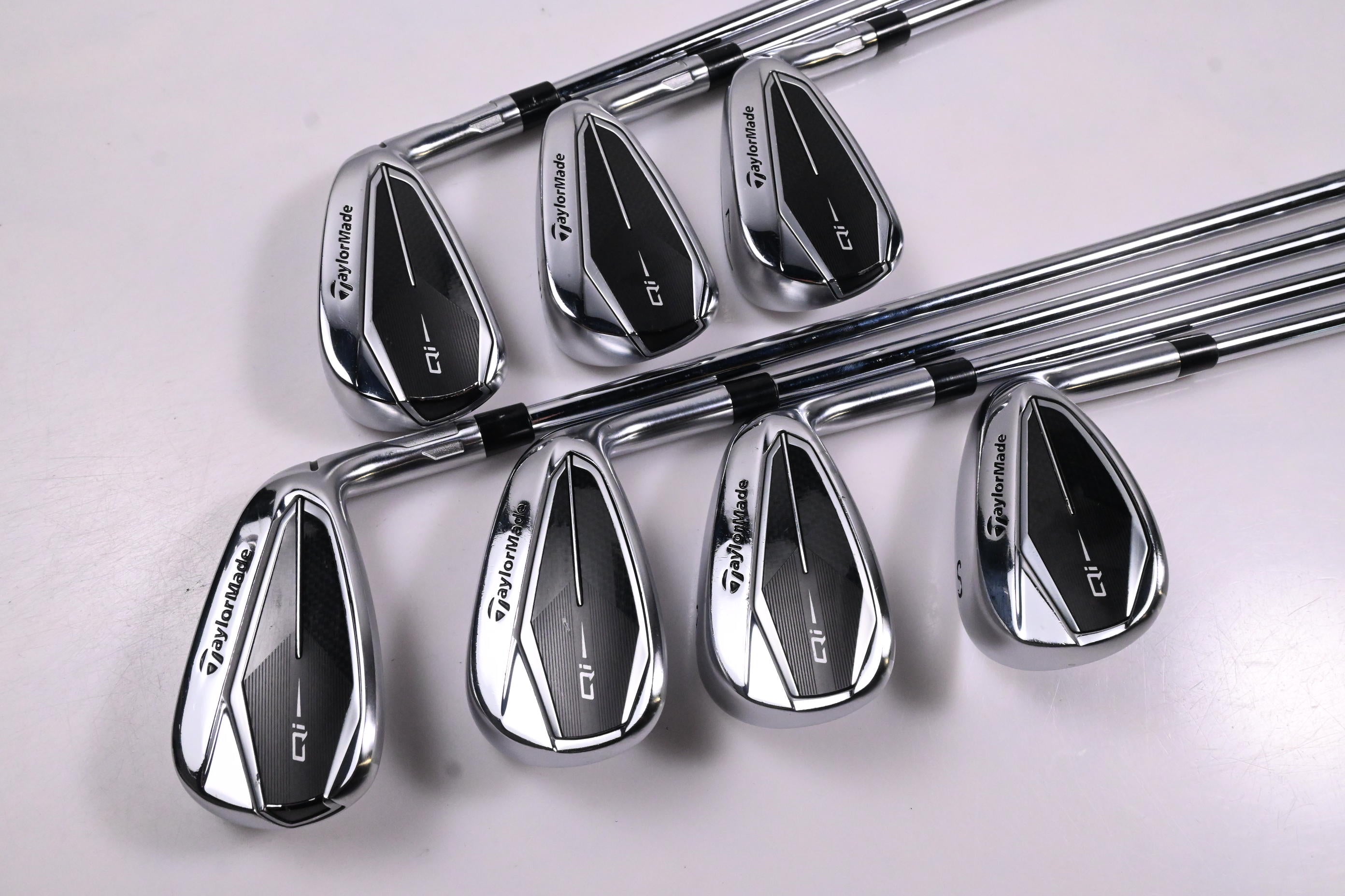 Taylormade Qi Irons / 5-PW+SW / Regular Flex KBS MAX MT 85 Shafts