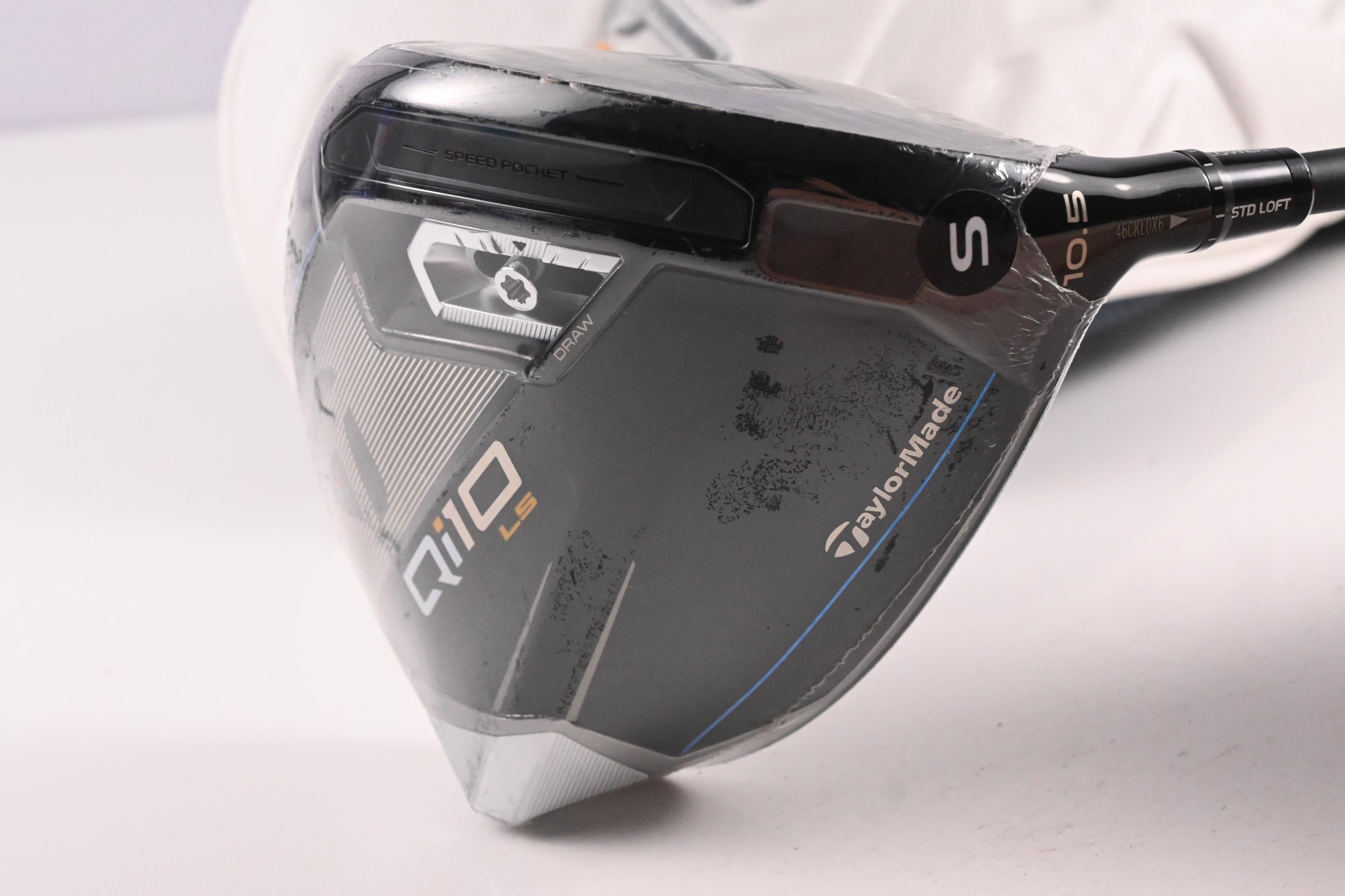 Taylormade Qi10 LS Driver / 10.5 Degree / Stiff Flex Tensei AV Limited White 65
