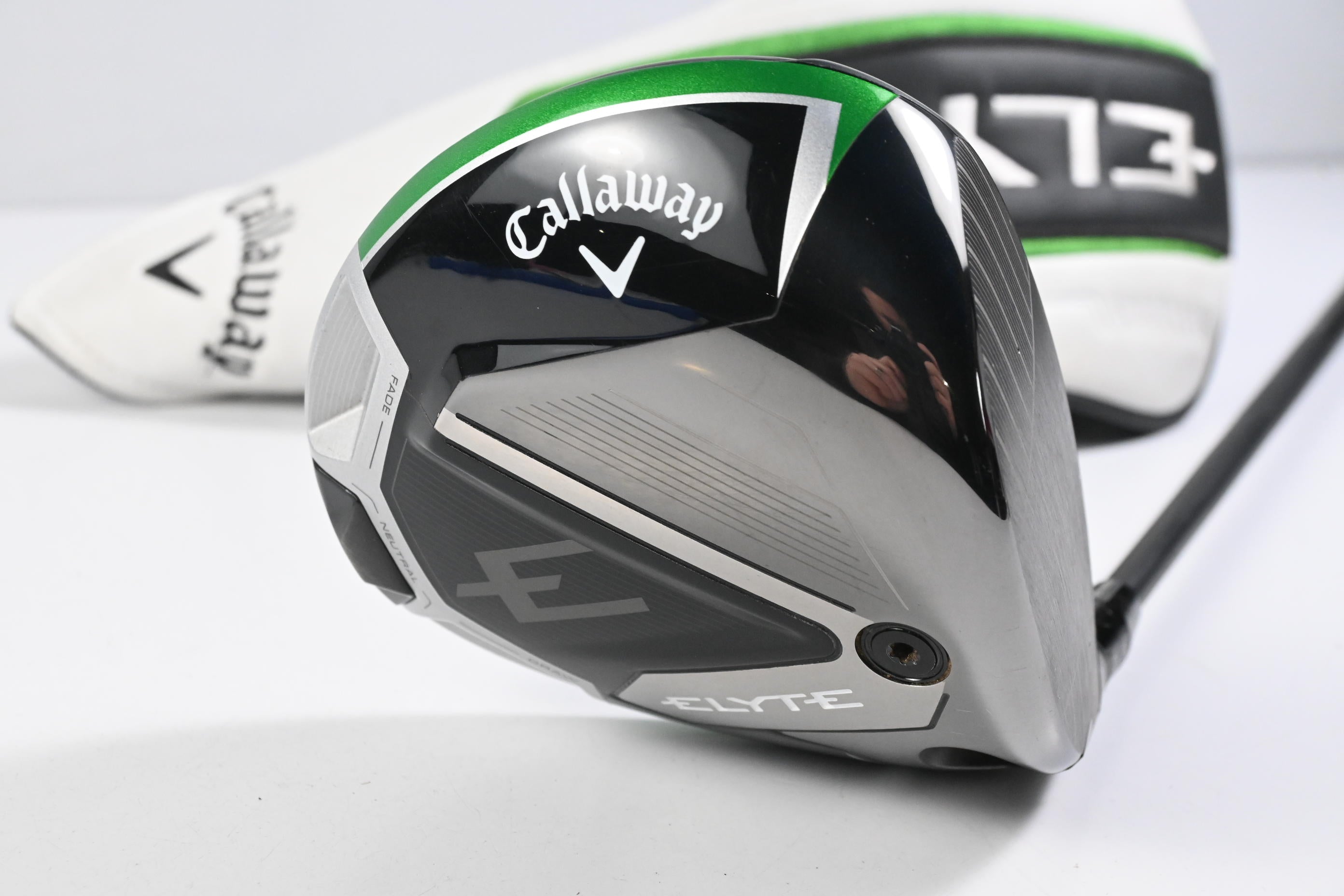 Callaway Elyte Driver / 9 Degree / Regular Flex Vanquish 4 Shaft