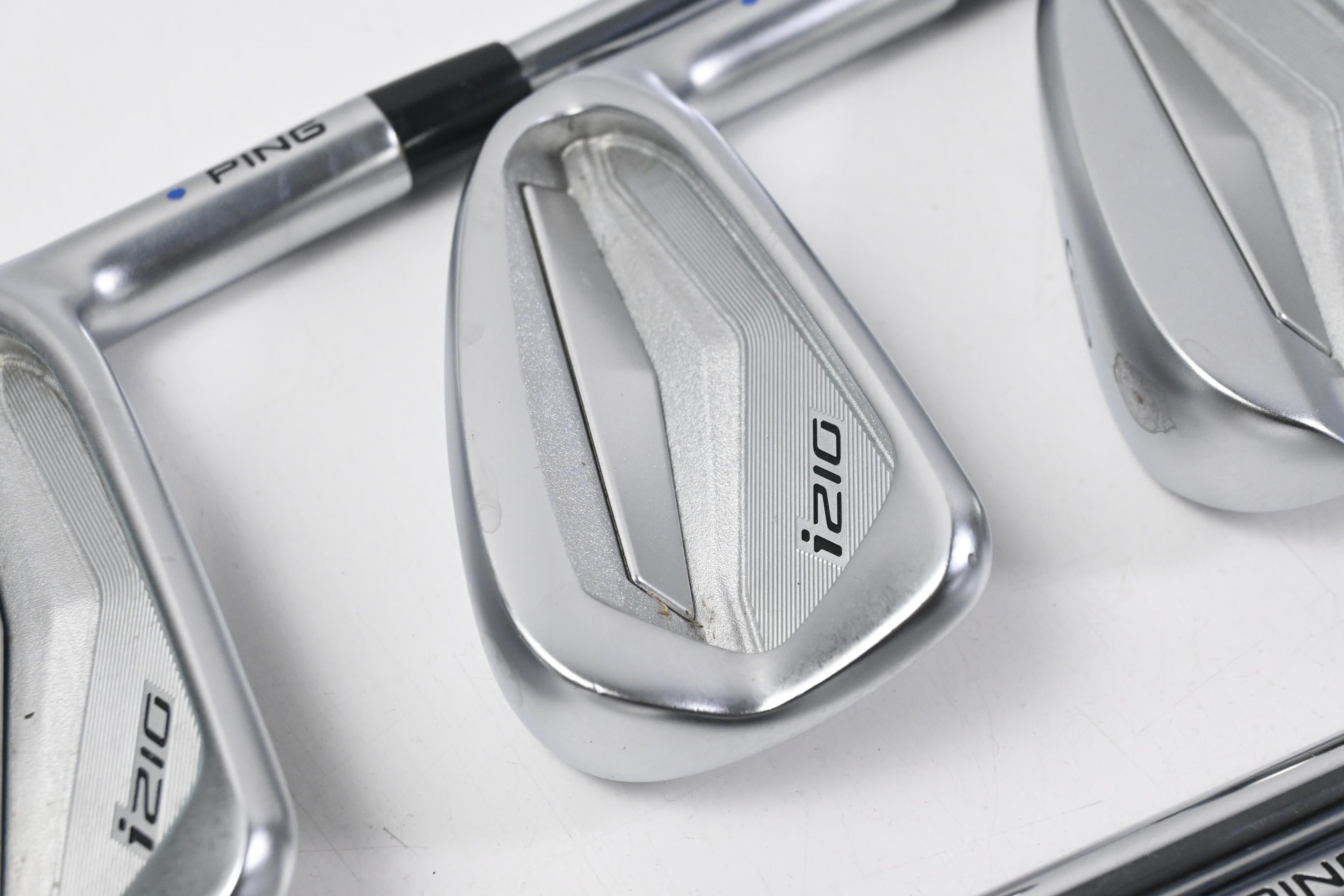 Ping i210 Irons / 5-PW / Blue Dot / Regular Flex Dynamic Gold Mid 100 R300