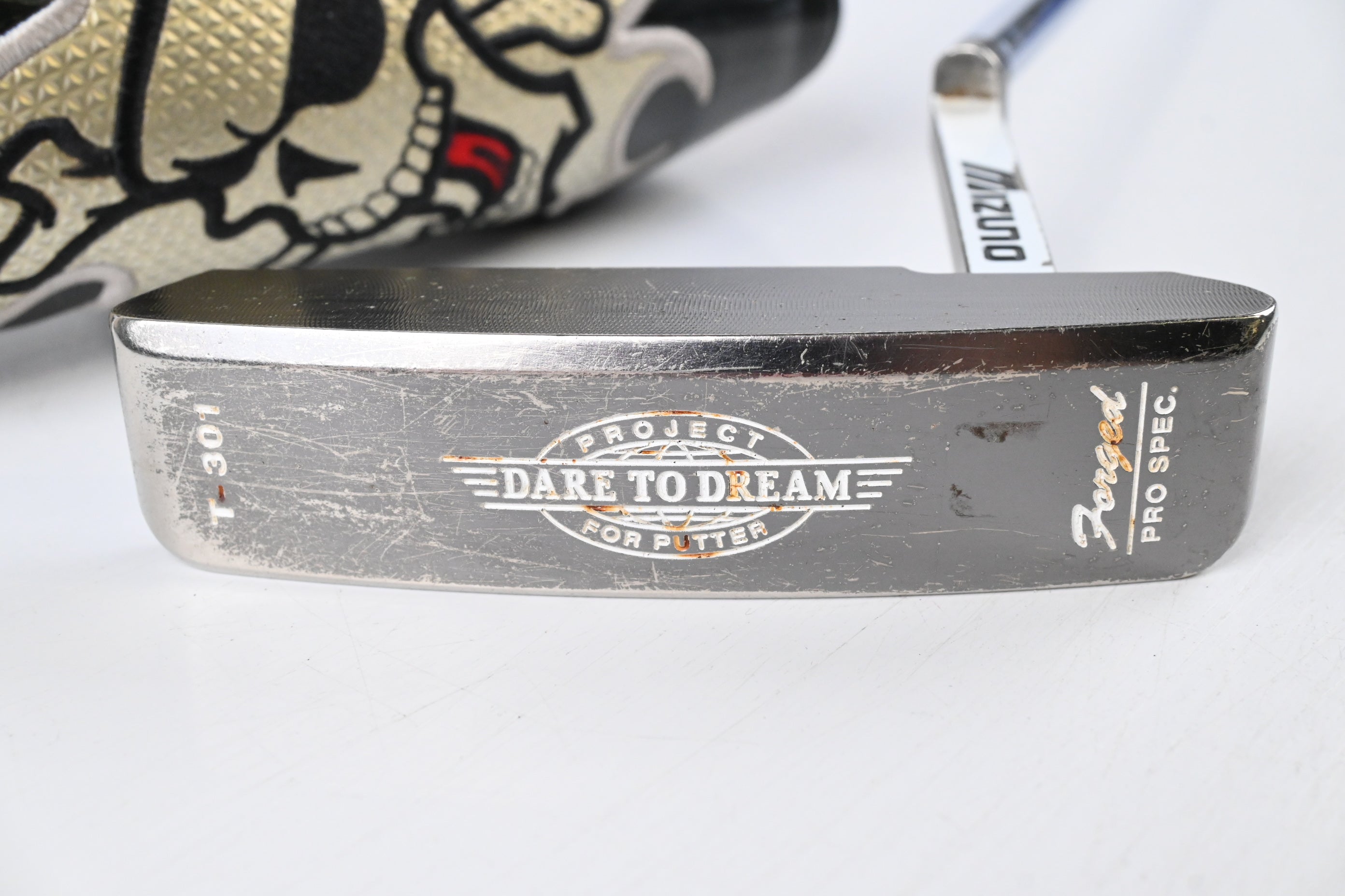 Mizuno Dare To Dream T-301 Putter / 34 Inch