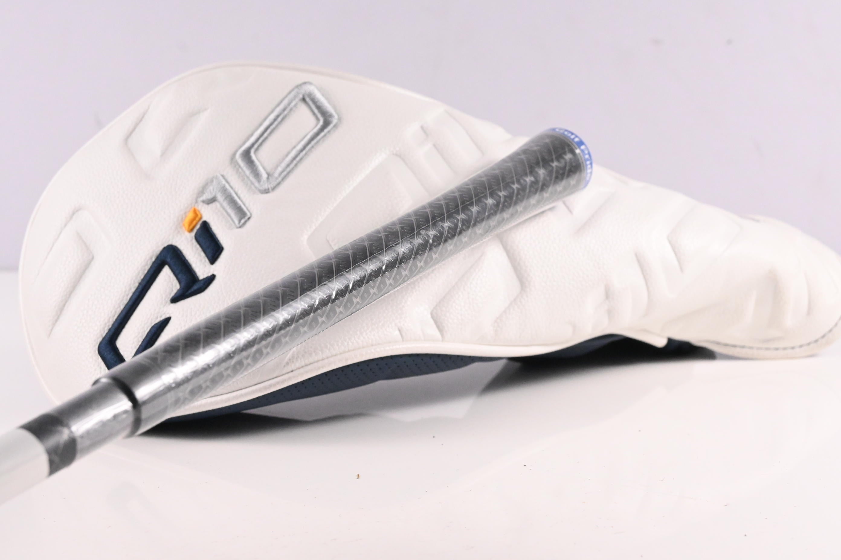 Taylormade Qi10 LS Driver / 10.5 Degree / Stiff Flex Tensei AV Limited White 65