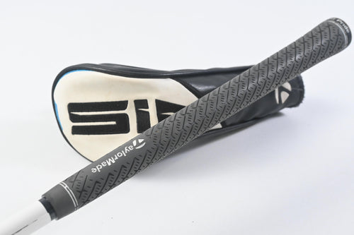 Taylormade SIM2 #2 Hybrid / 17 Degree / Stiff Flex Fujikura Tour Spec Evolution
