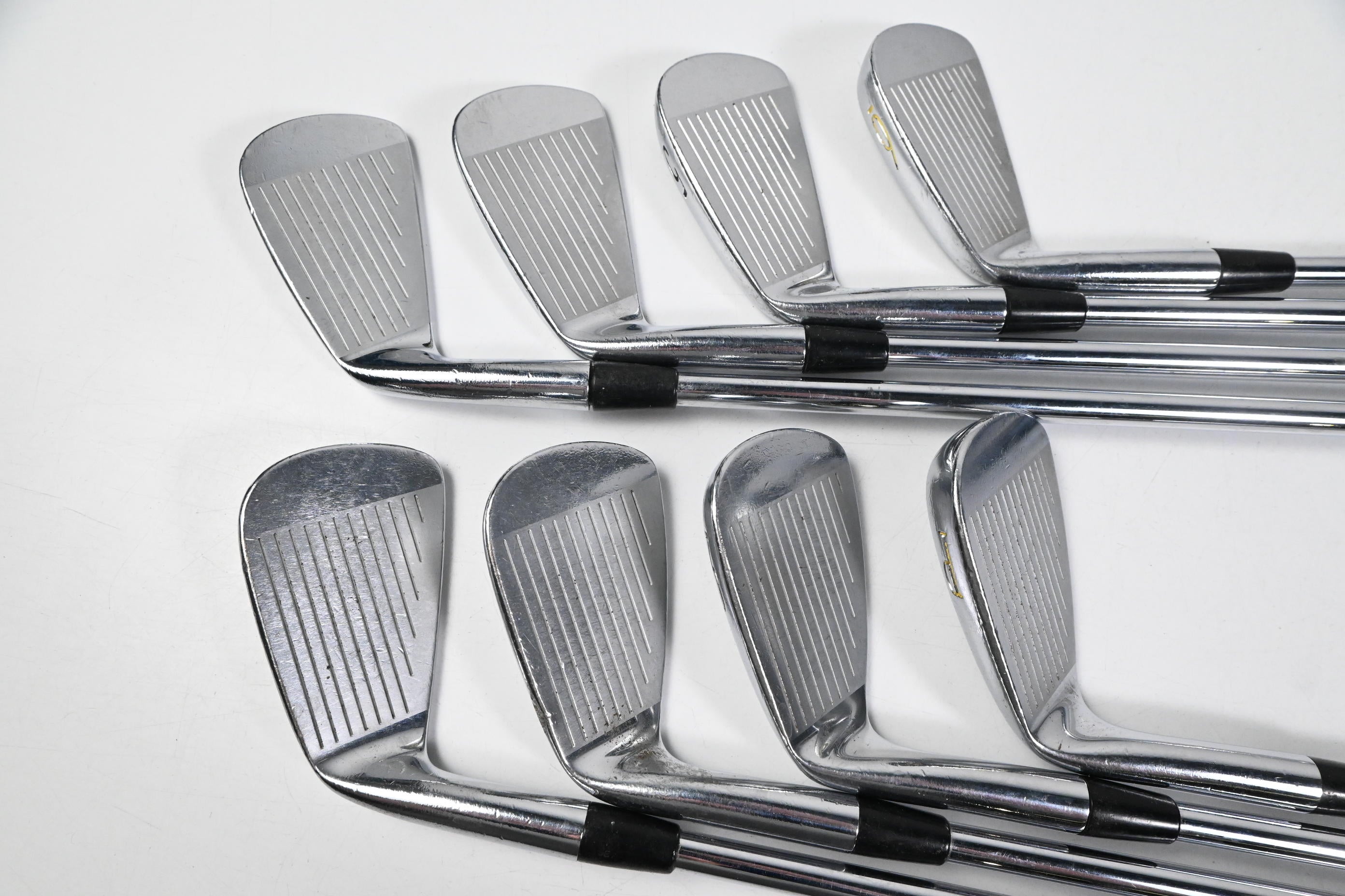 Titleist 695 Forged Irons / 3-PW / Stiff Flex Dynamic Gold S300 Steel Shafts