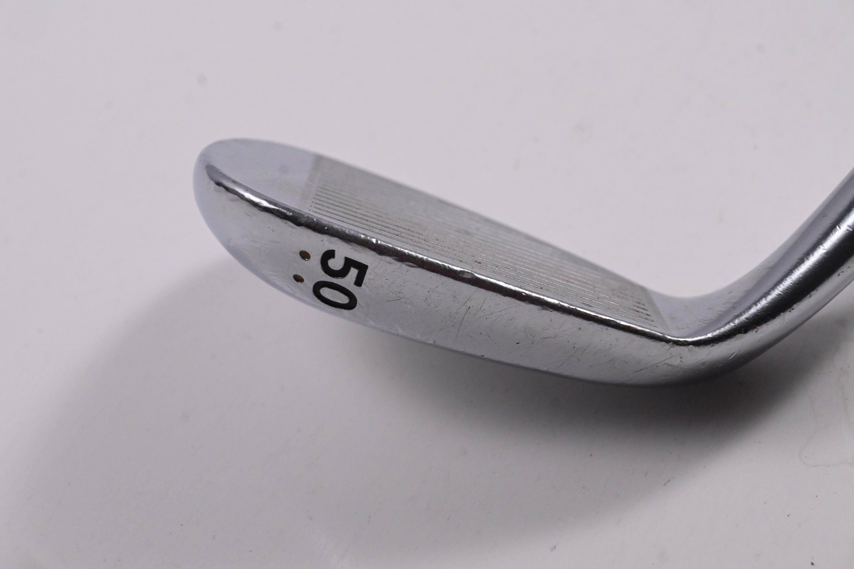 Cleveland 588 RTX 2.0 Gap Wedge / 50 Degree / Wedge Flex Dynamic Gold Shaft