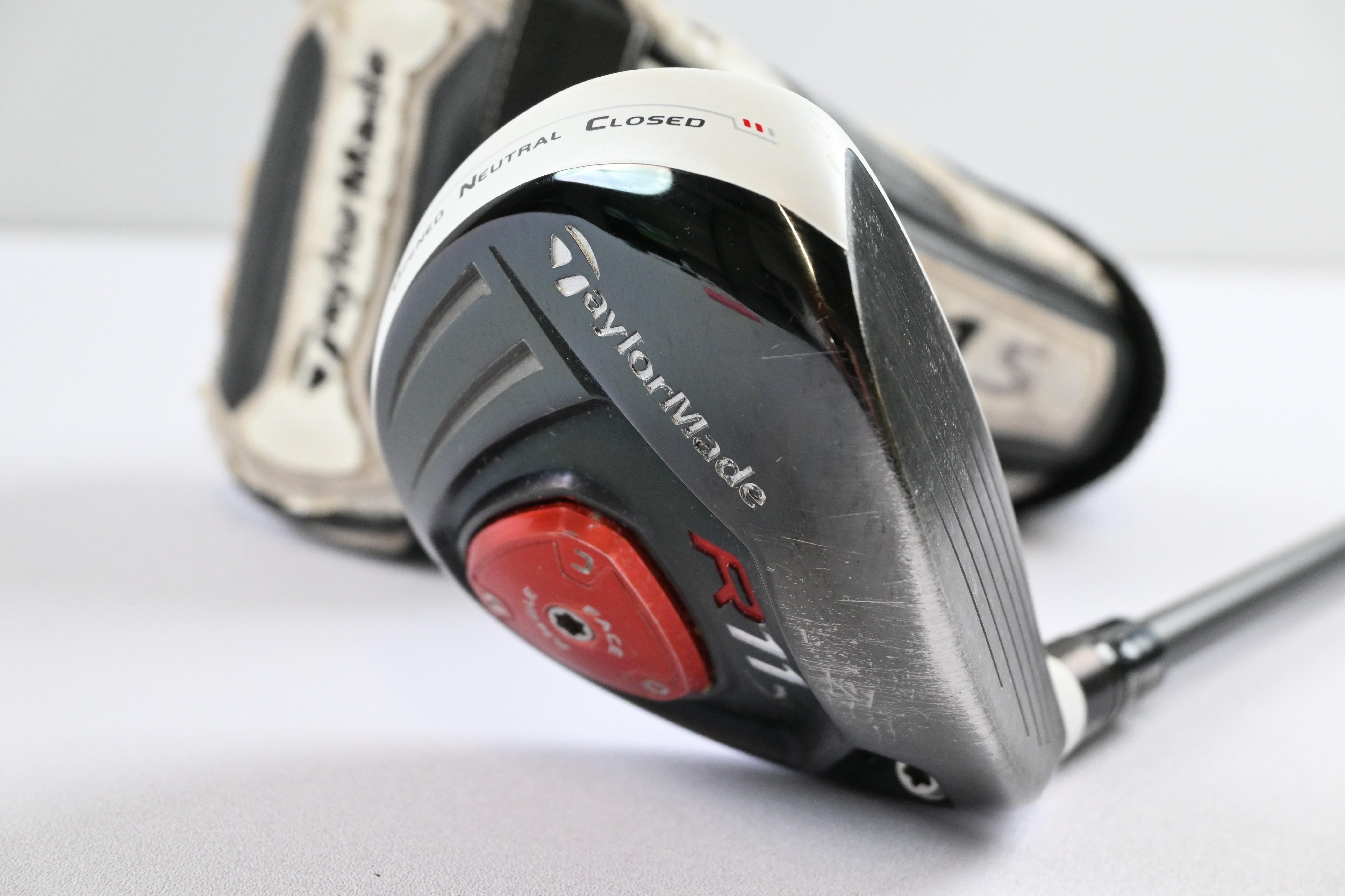 Taylormade R11S #5 Wood / 19 Degree / Regular Flex Aldila RIP Phenom 70