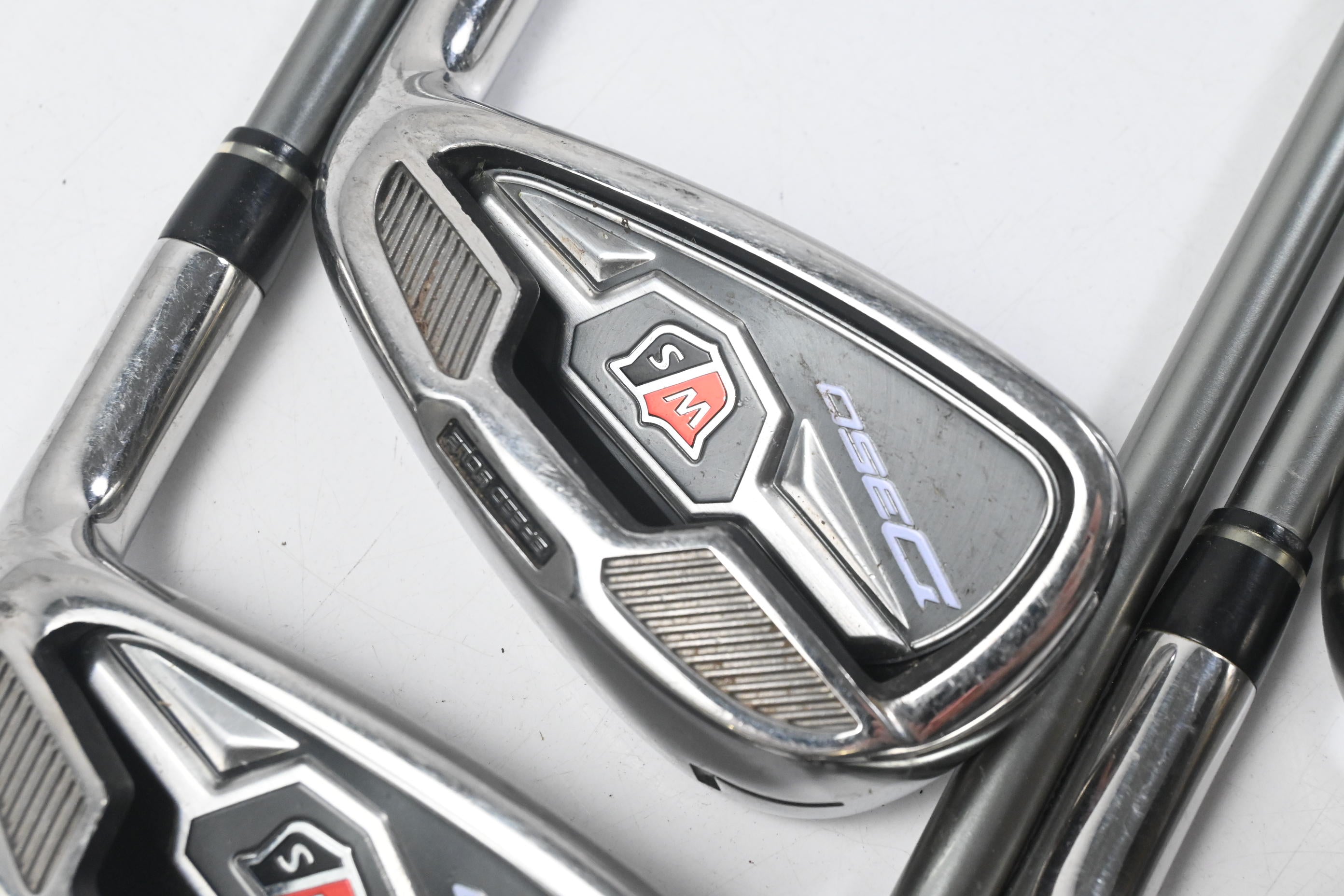 Wilson D350 Irons / 6-PW / Regular Flex UST Mamiya Elements Chrome Shafts