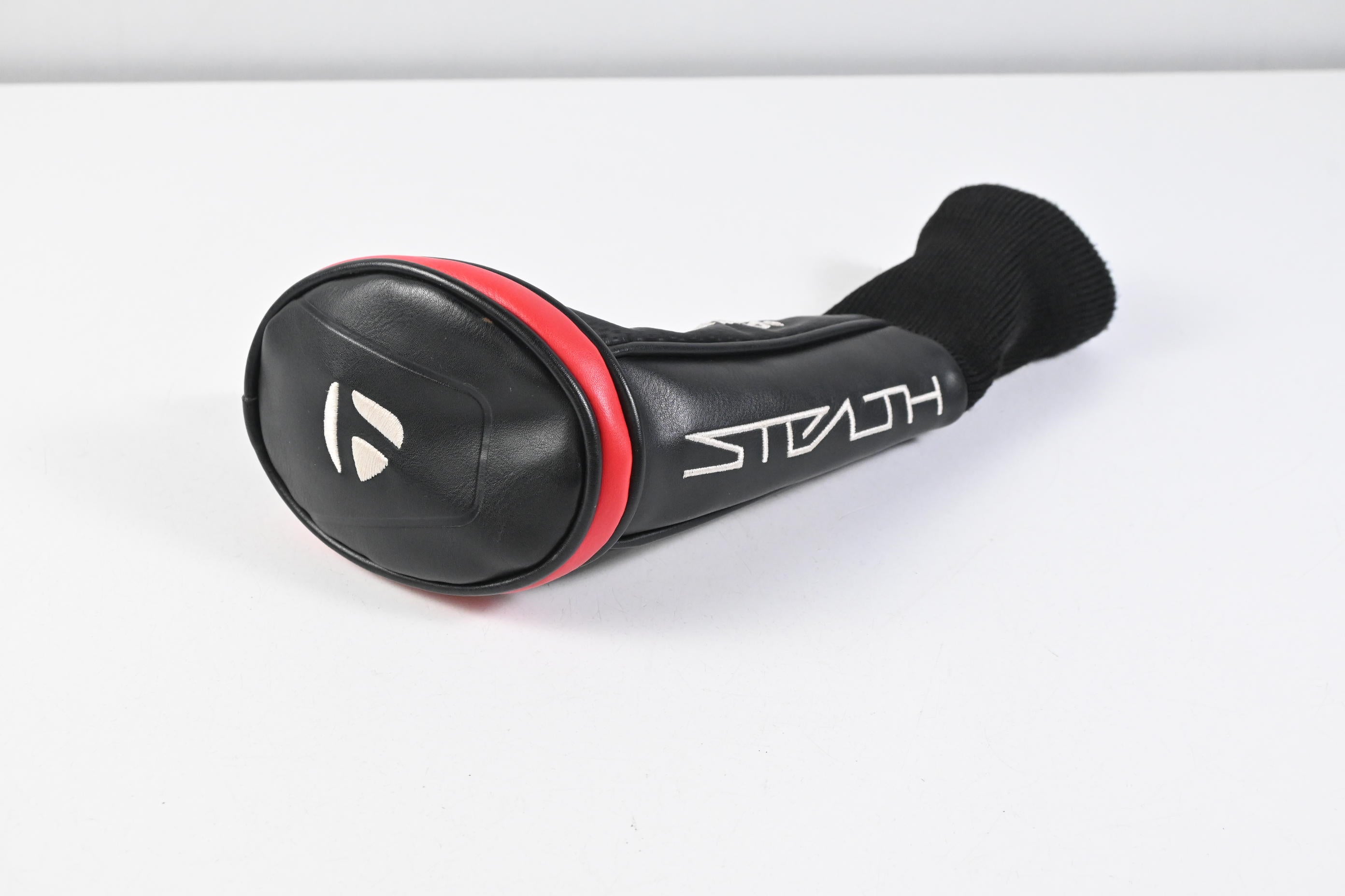 Left Hand Taylormade Stealth Plus #3 Hybrid / 19.5 Degree / Stiff Flex HZRDUS
