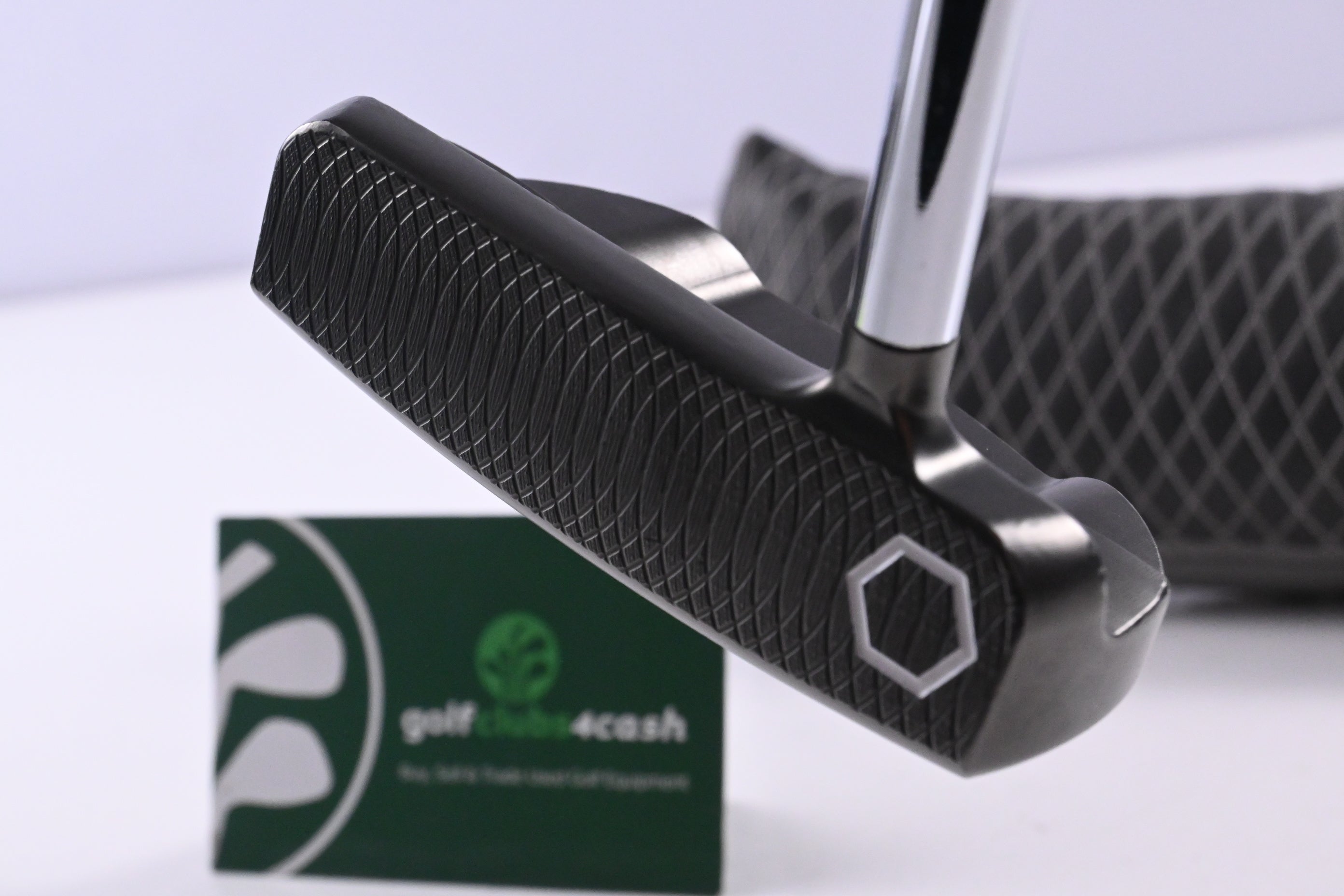 Bettinardi BB-46 2022 Series Putter / 34 Inch