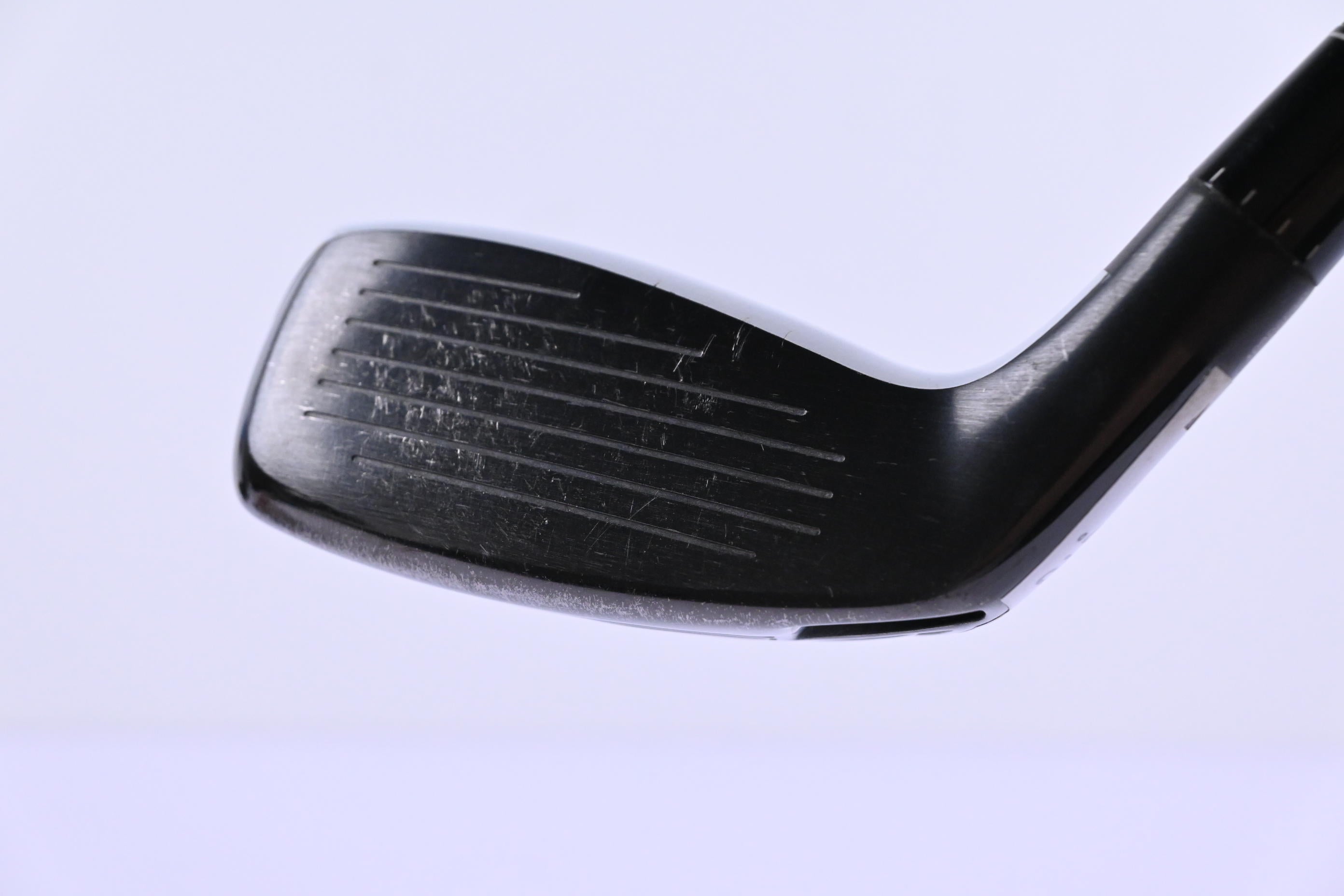 Taylormade R15 #2 Hybrid / 17 Degree / X-Flex Fujikura Speeder Evolution 77
